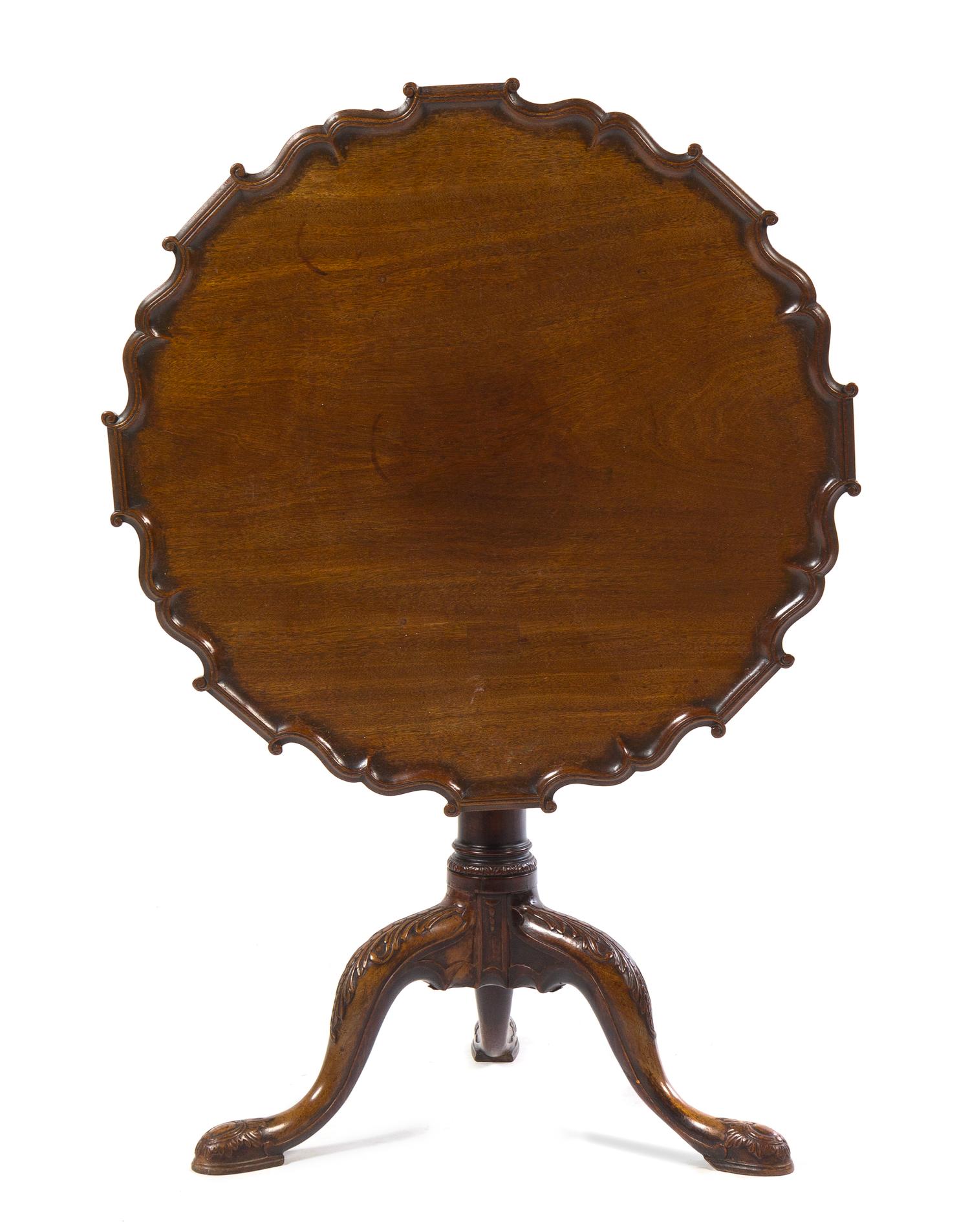 A George III Mahogany Piecrust Tilt-Top Tea Table Height 27 x diameter of top 29 inches. — LATE 18TH CENTURY