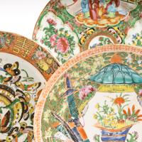 11 Chinese Export Famille Rose Porcelain Plates