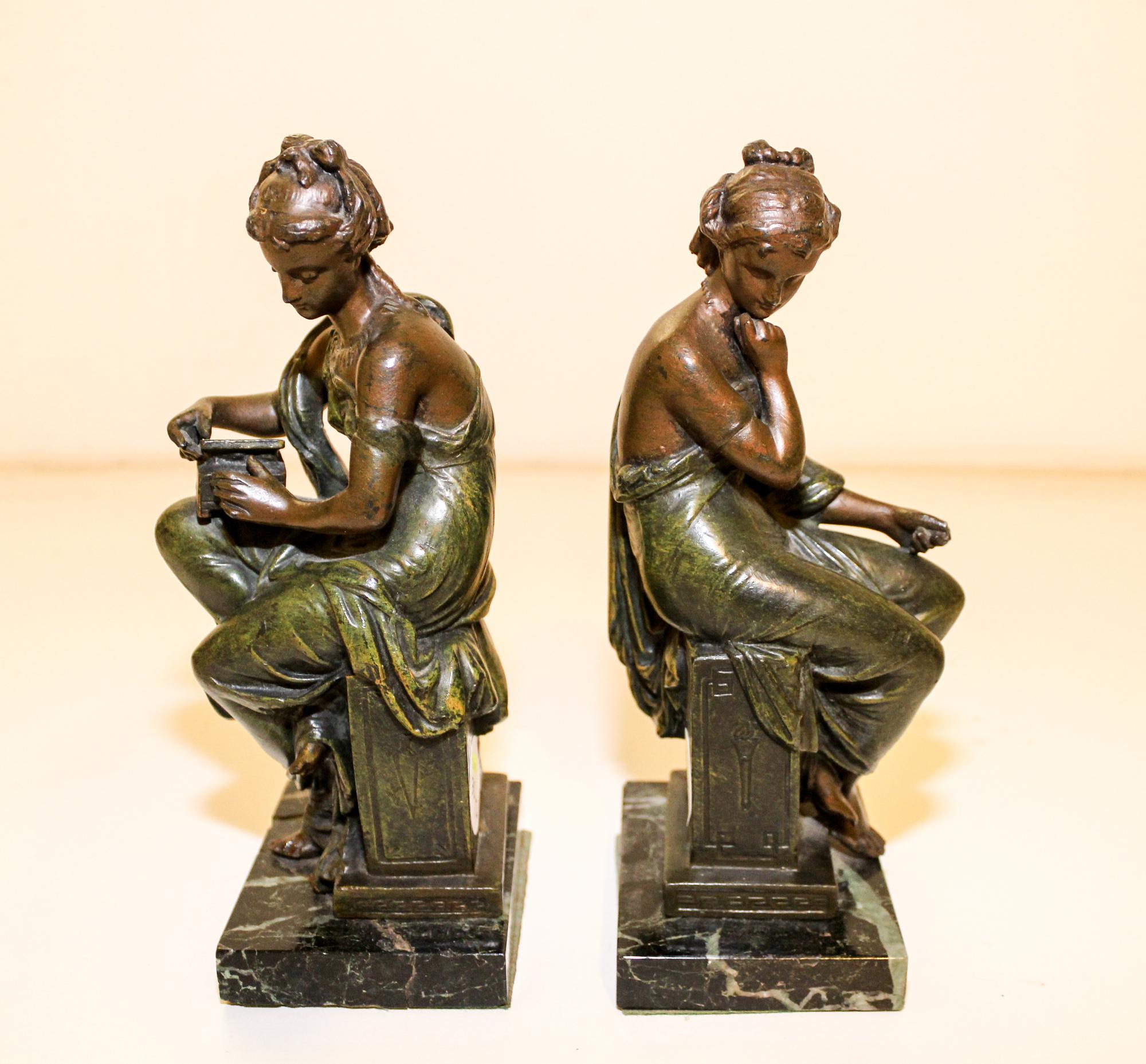 A Pair of French Bronze Figural Bookends Height 8 1/4 inches. — EARLY 20TH CENTURY