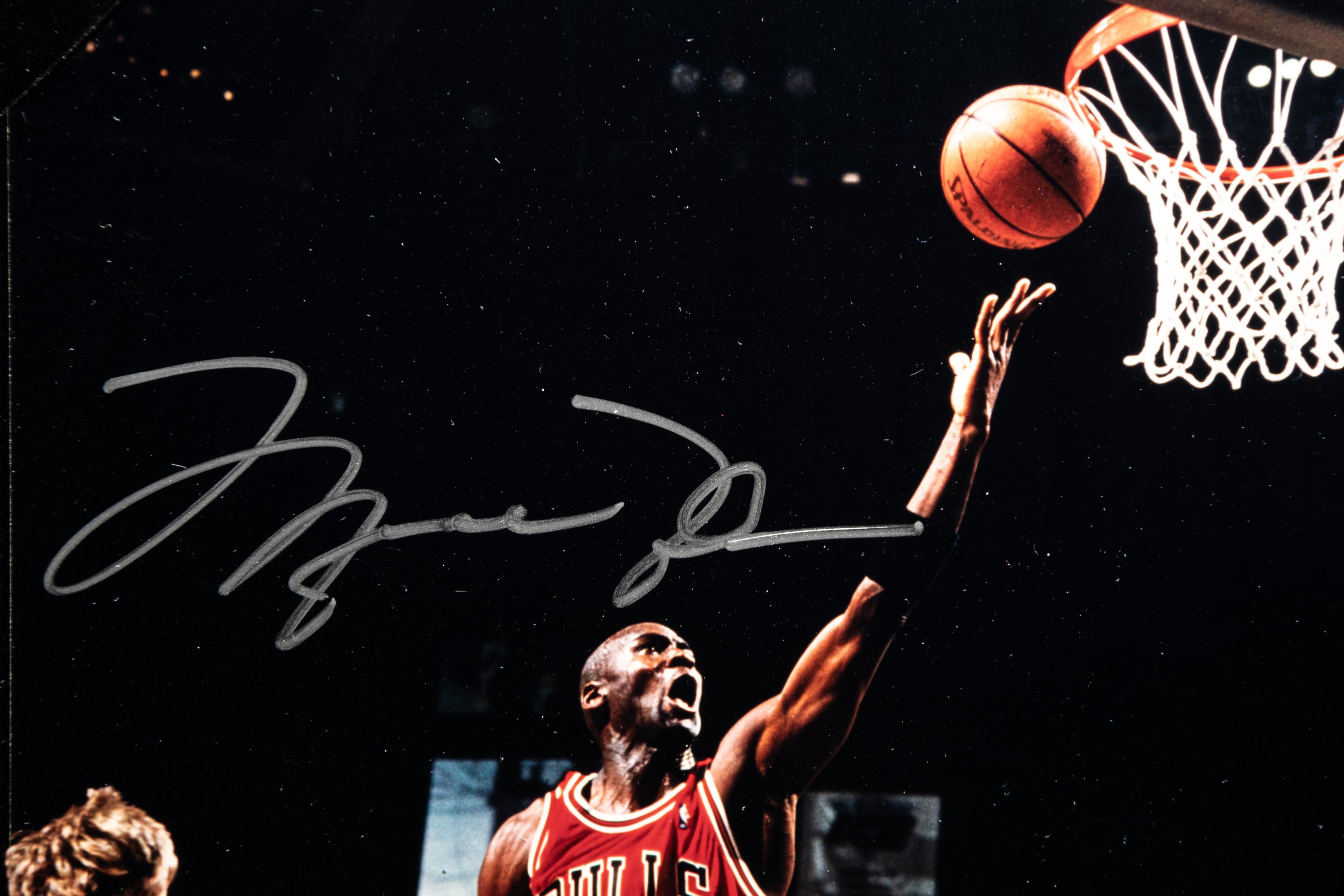 A Michael Jordan 1995 "I'm Back" Chicago Bulls Signed Autograph Photograph (Upper Deck Authenticated),