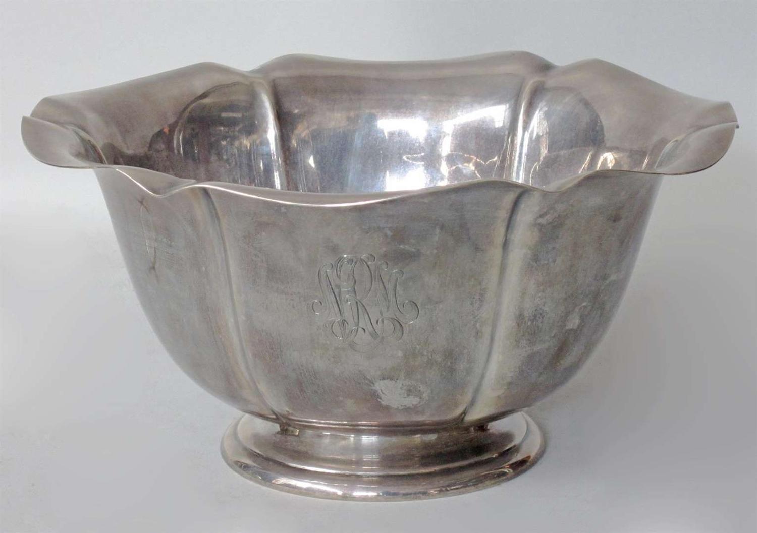 Sterling silver bowl reed and barton, taunton, ma, 20th century