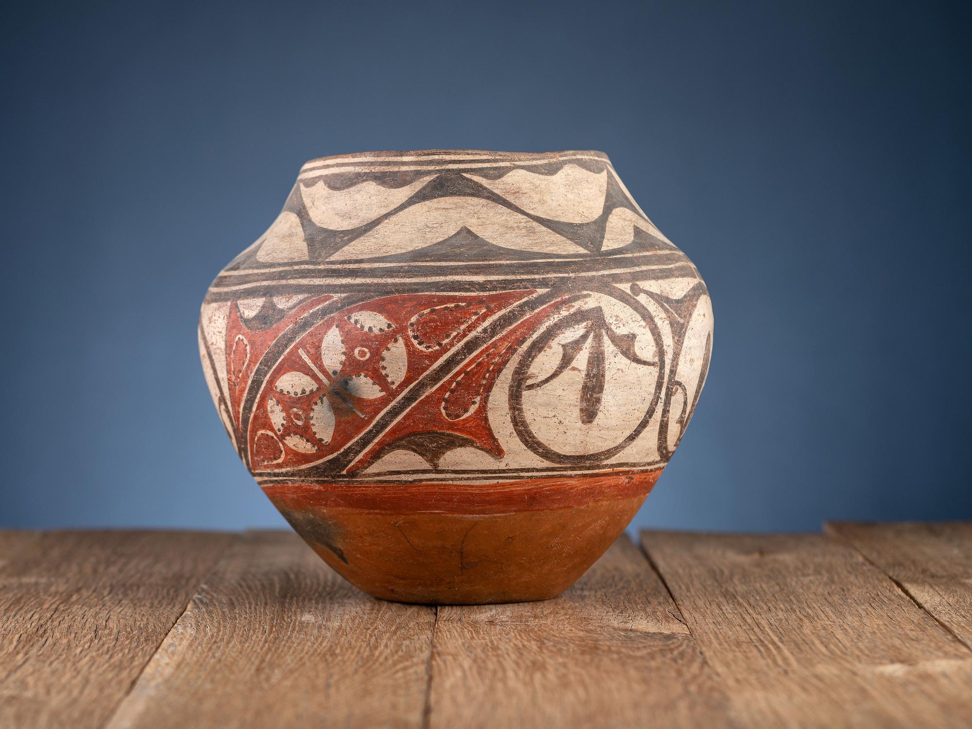 Zia Polychrome Trios Pottery Jar