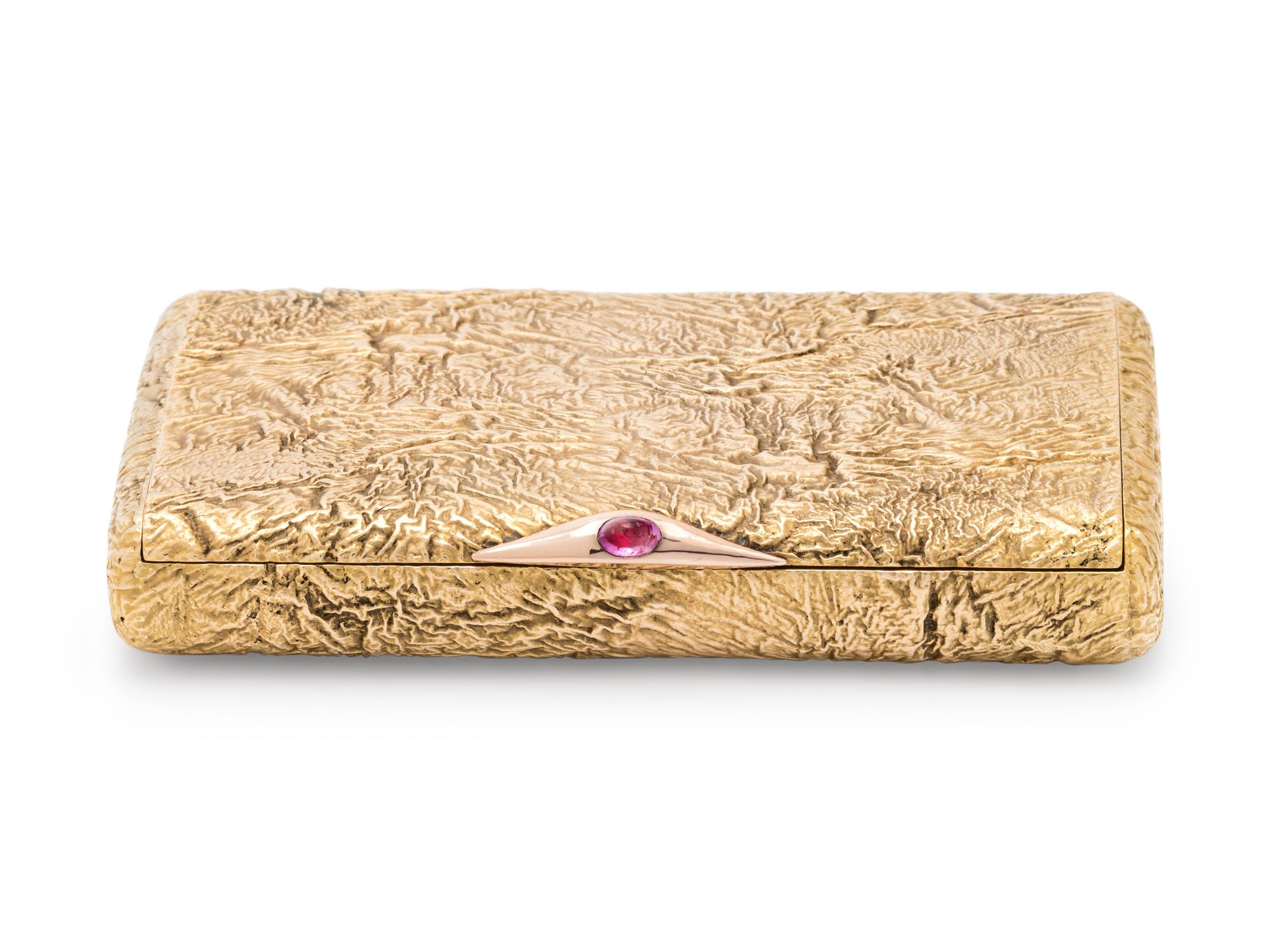 A Russian Gold Samodorok Cigarette Case