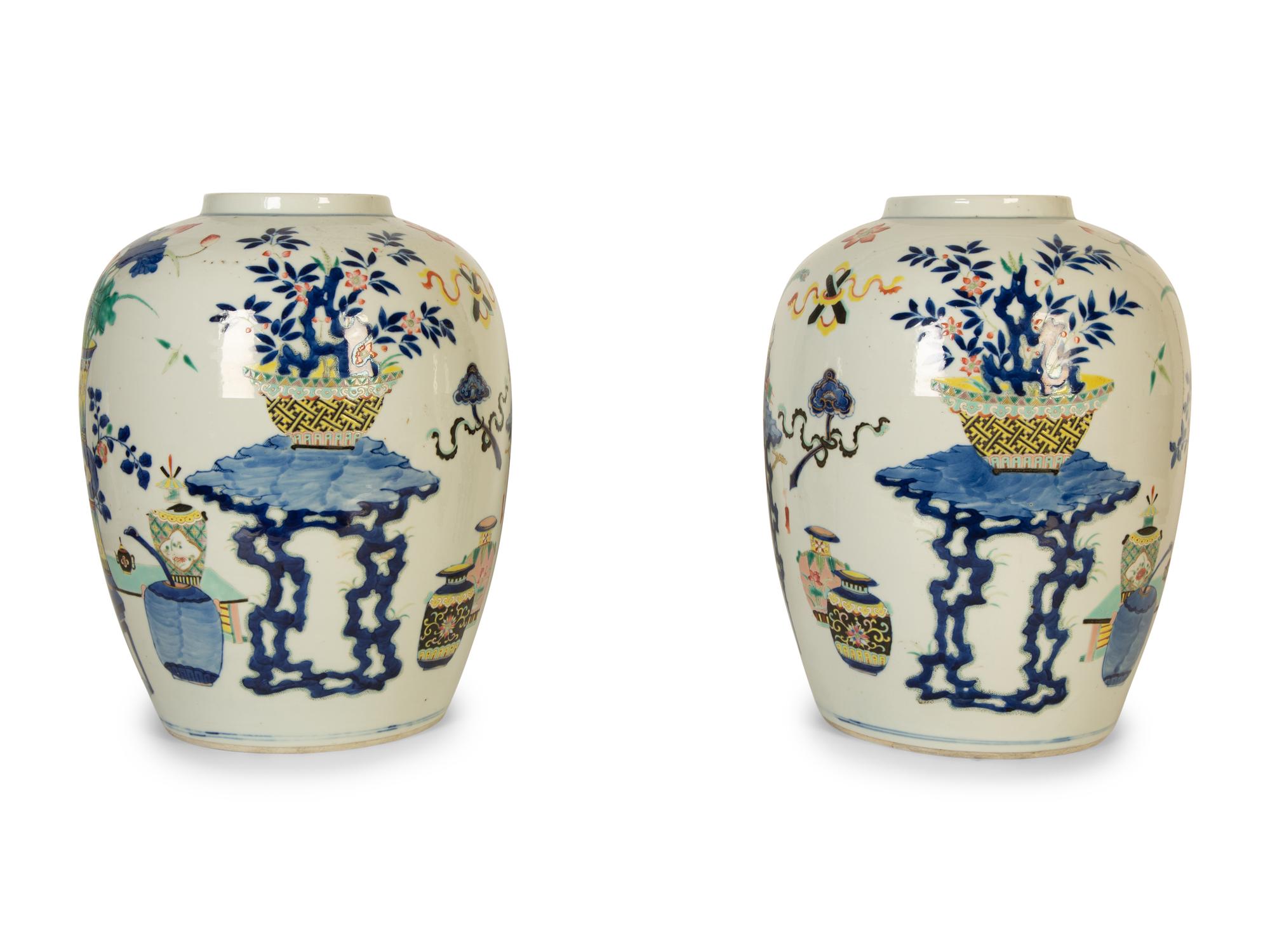 A Pair of Chinese Famille Rose Porcelain Vases