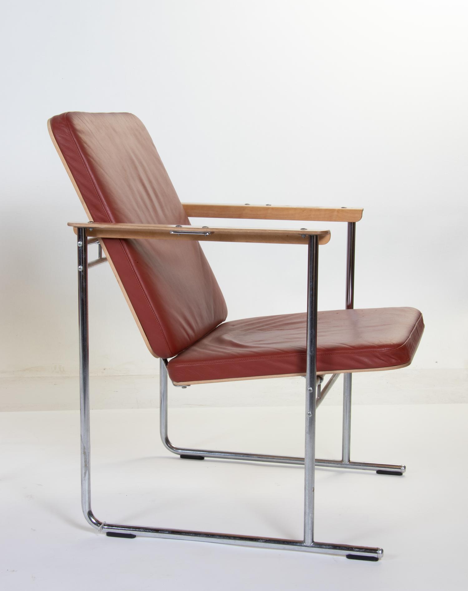 Set of Four Skala Lounge Chairs Avarte, Finland