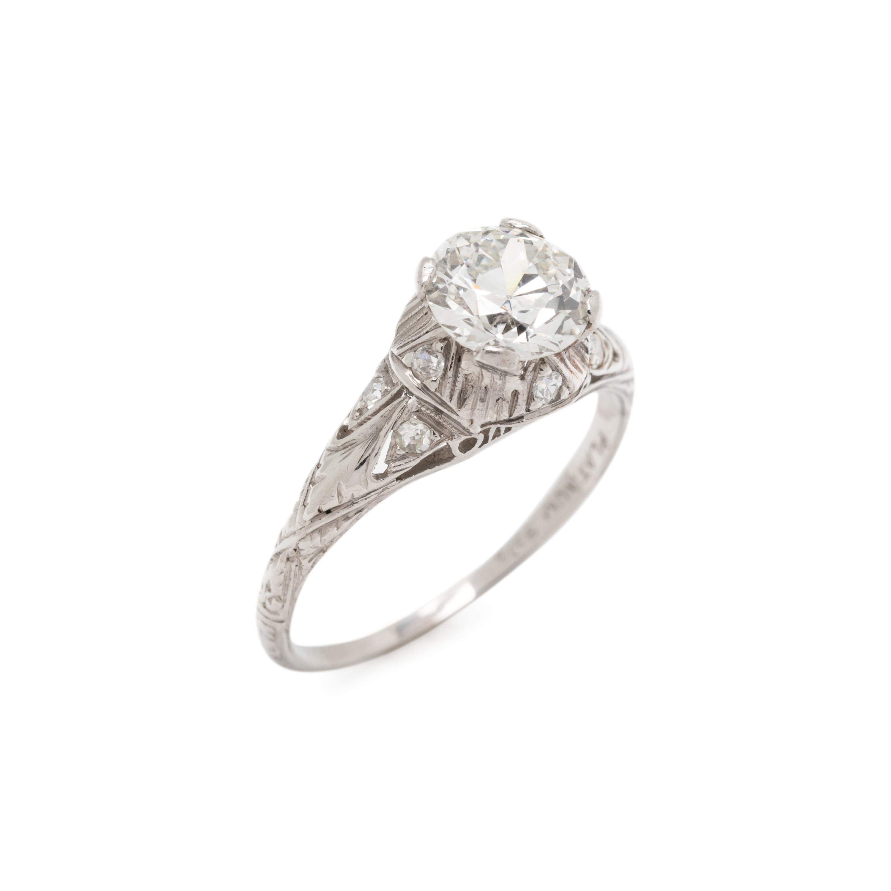 DIAMOND RING