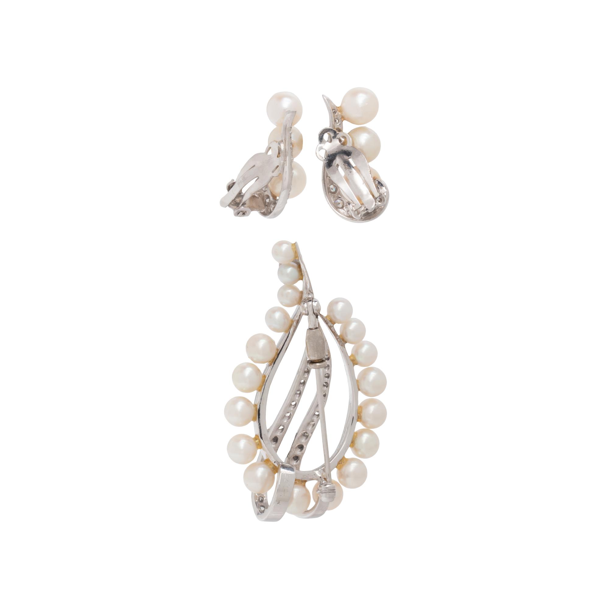 CULTURED PEARL AND DIAMOND BROOCH AND CLIP EARRINGS