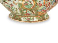 A Chinese Rose Medallion Porcelain Tureen and Cover