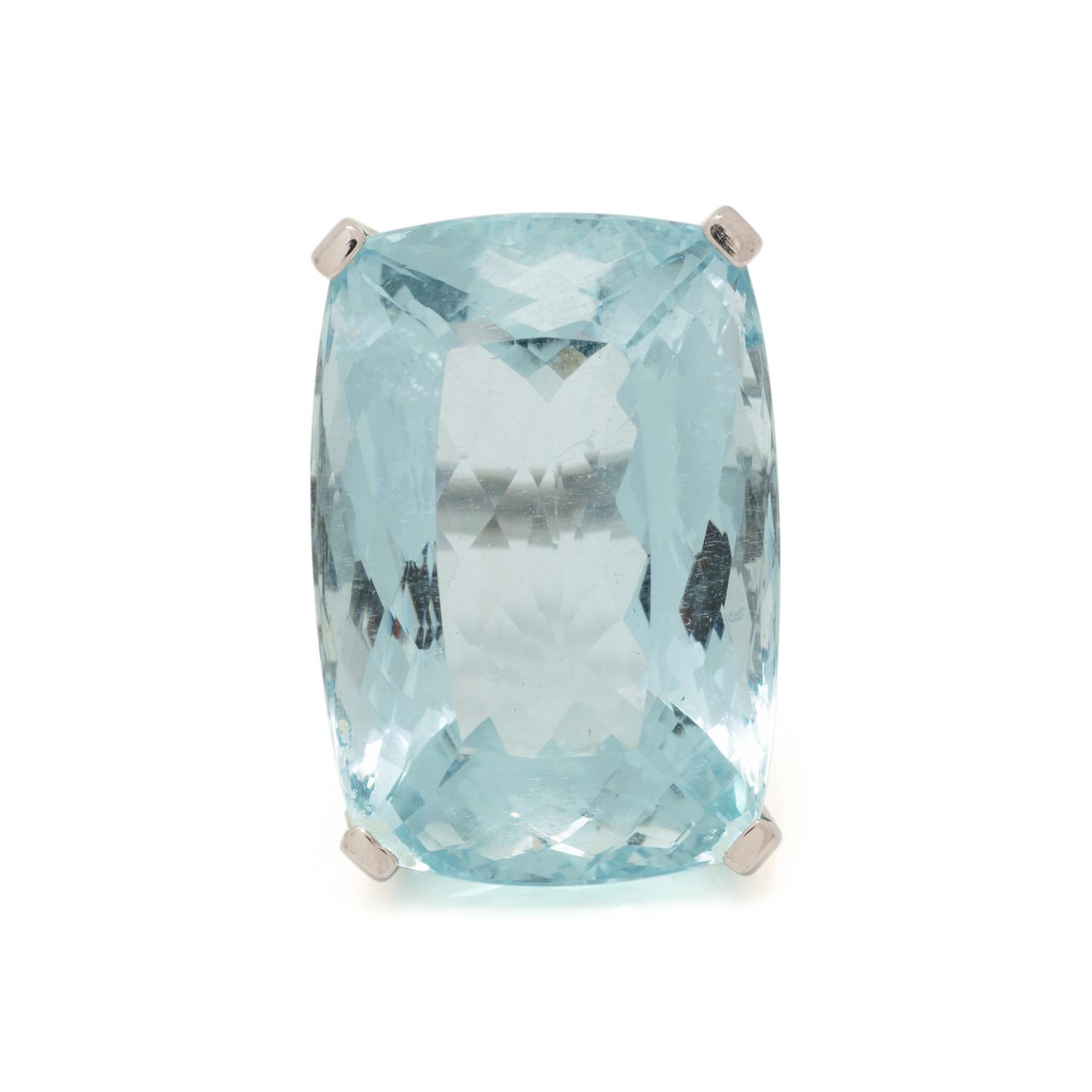 WHITE GOLD AND QUARTZ RING