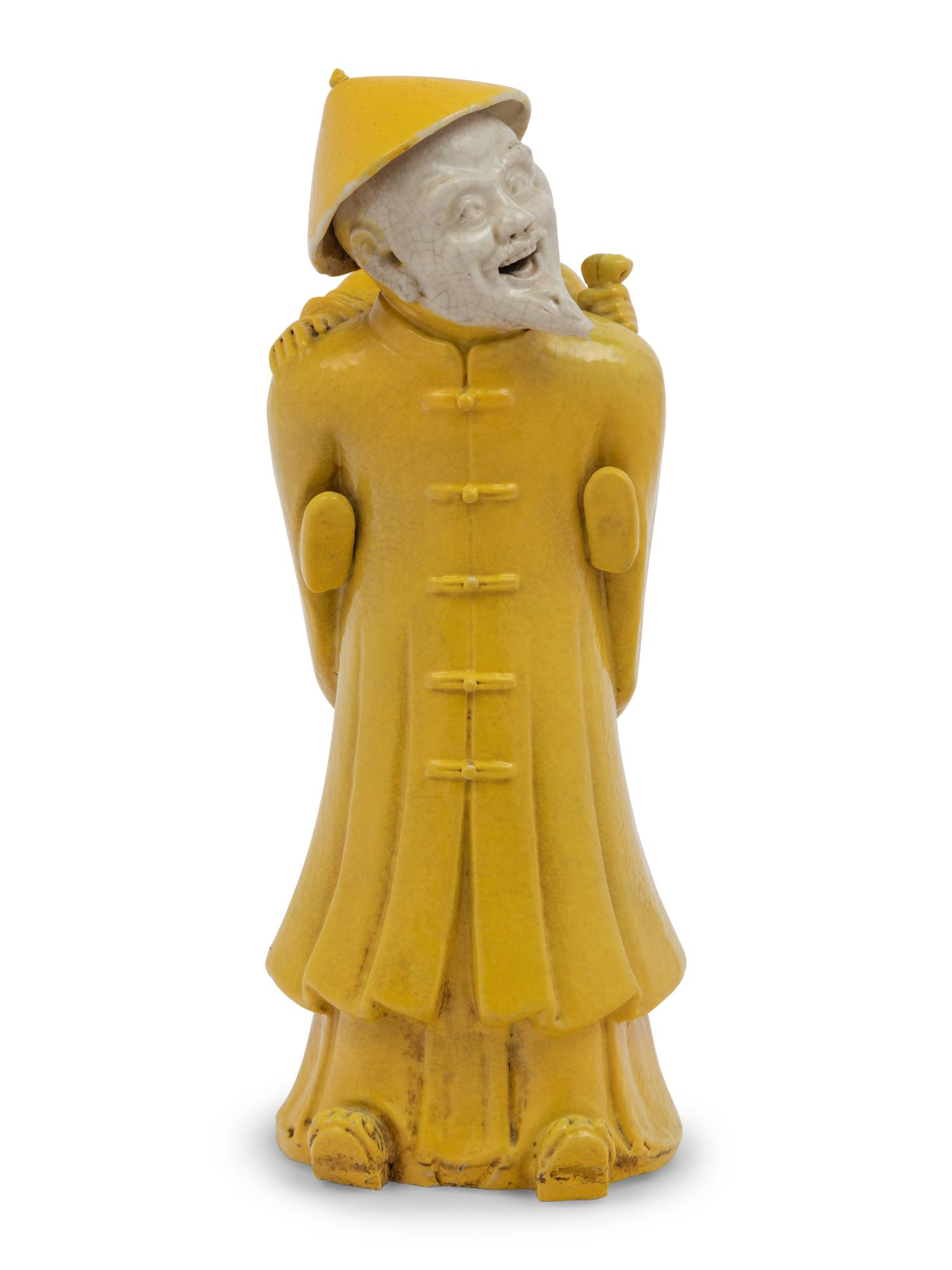 A Chinese Export Porcelain Figural Group