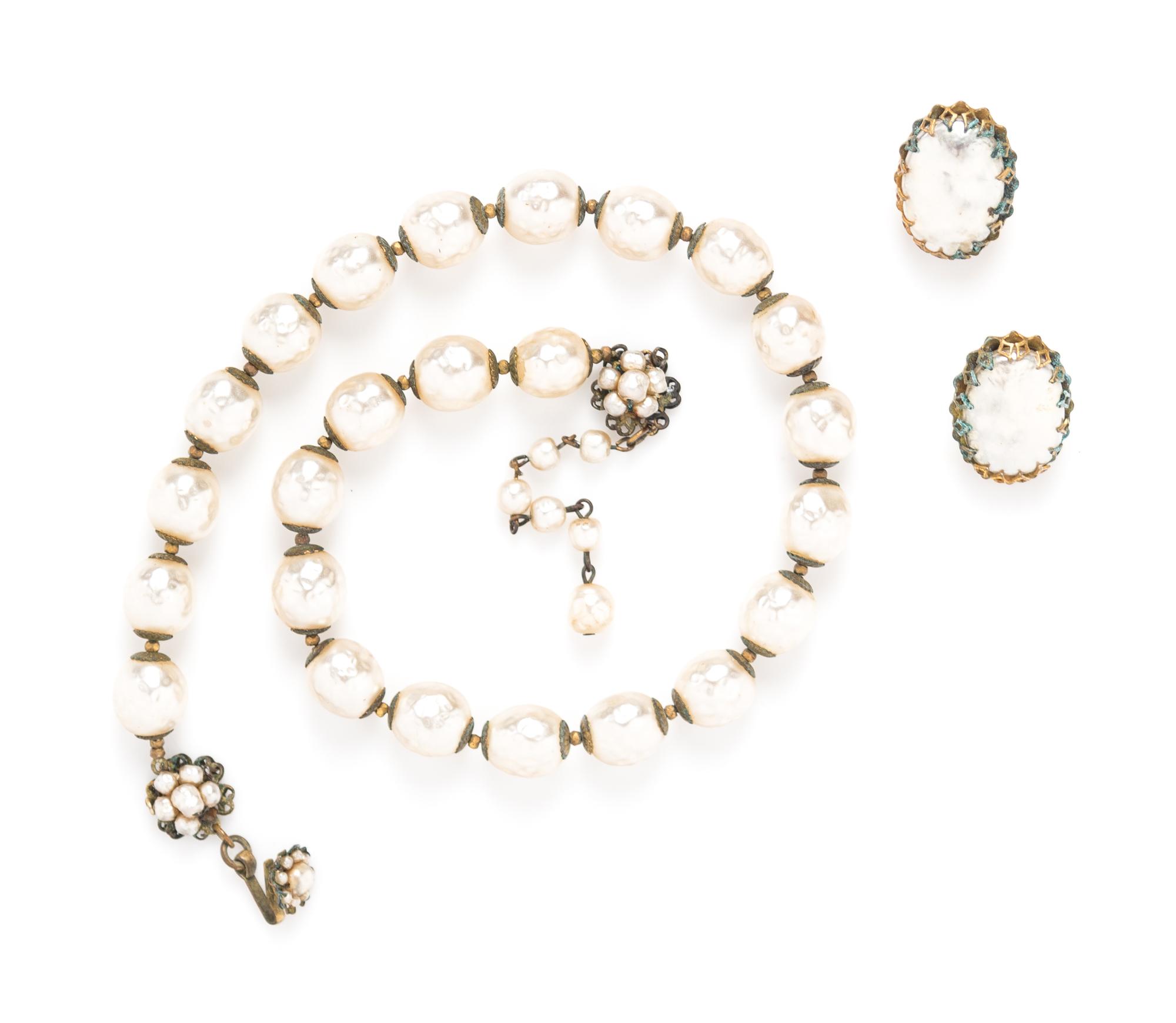 A Miriam Haskell Pearl Necklace, Necklace 19", earclips 1.25" x 1".