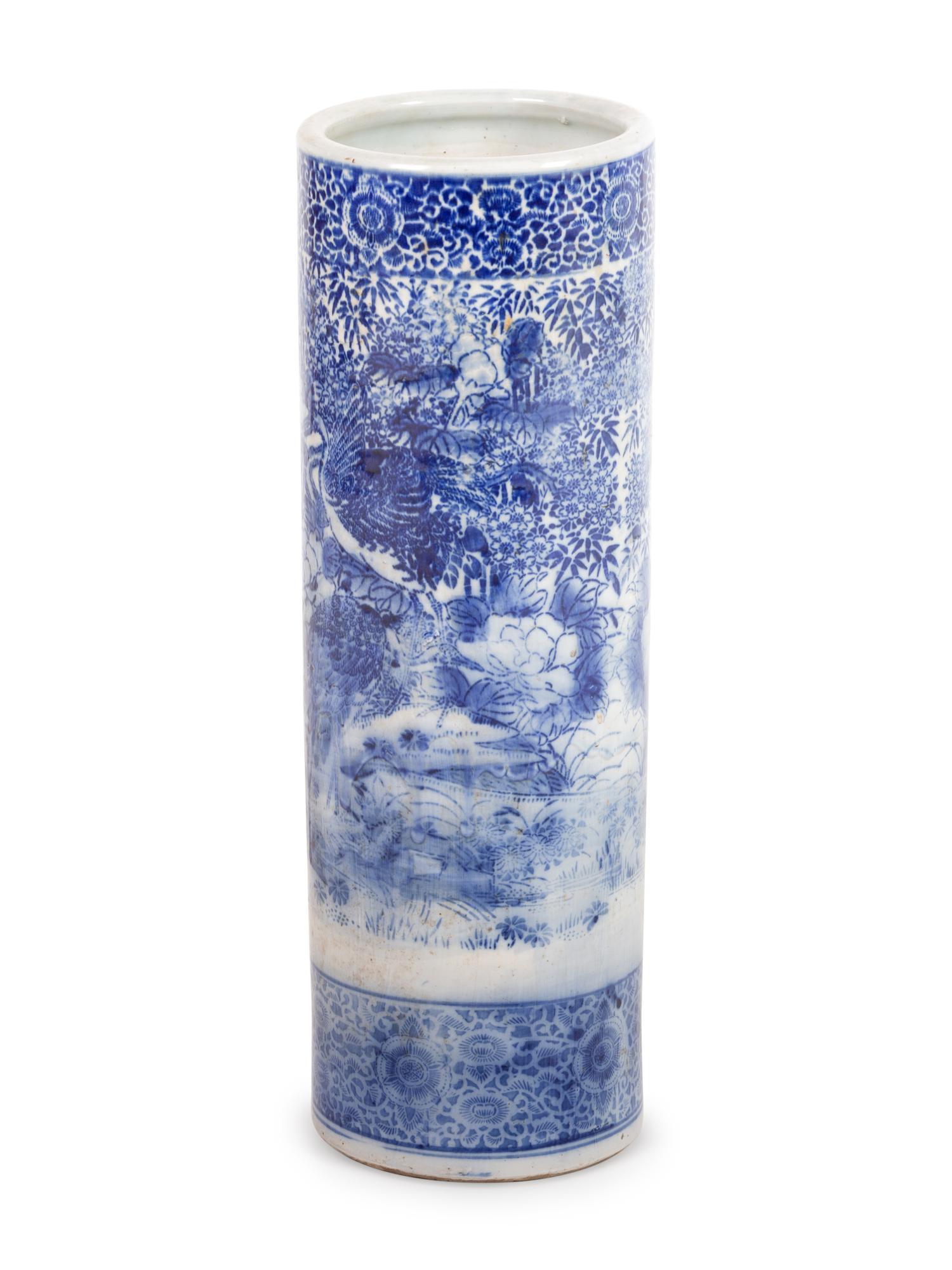 A Chinese Export Porcelain Umbrella Stand