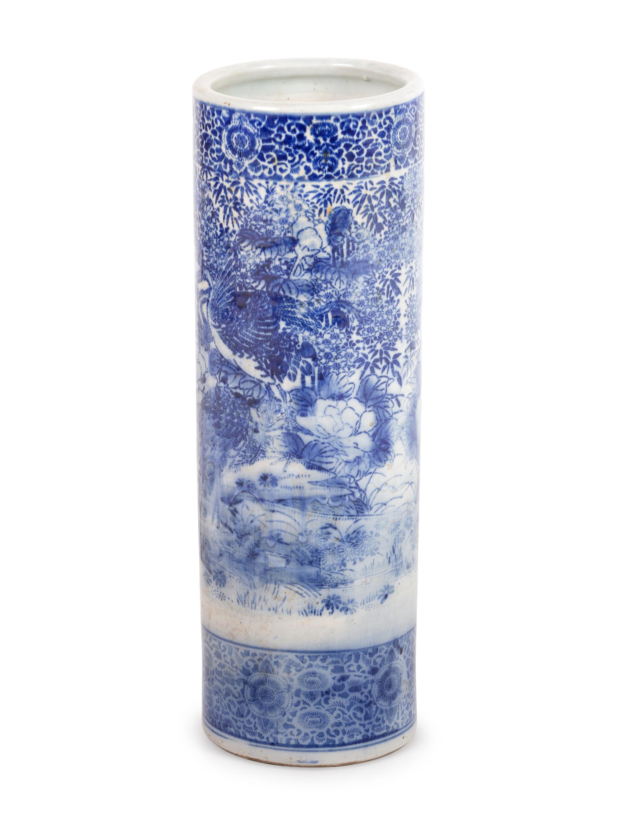 A Chinese Export Porcelain Umbrella Stand
