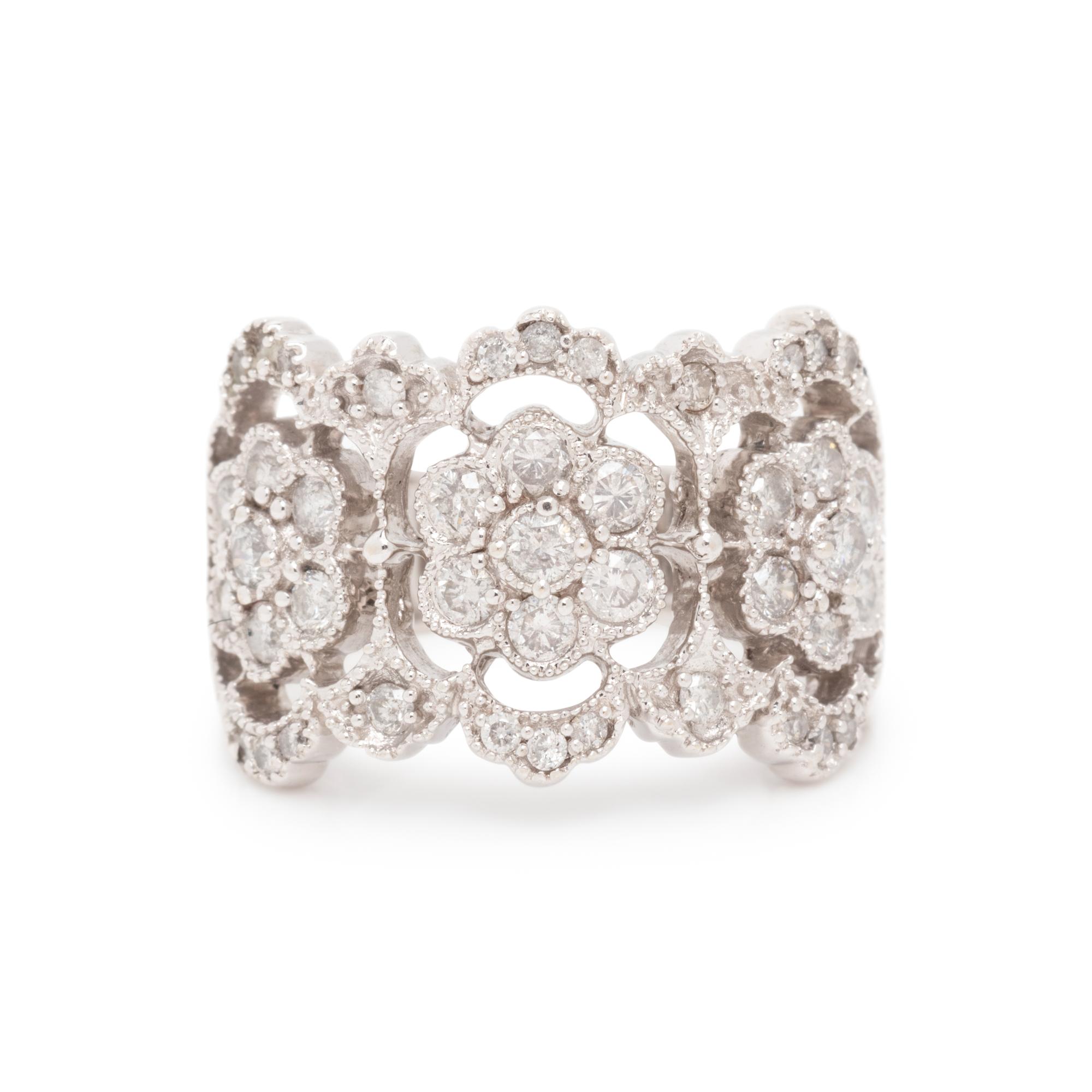 WHITE GOLD AND DIAMOND RING