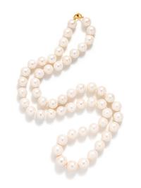 CULTURED SOUTH SEA PEARL NECKLACE