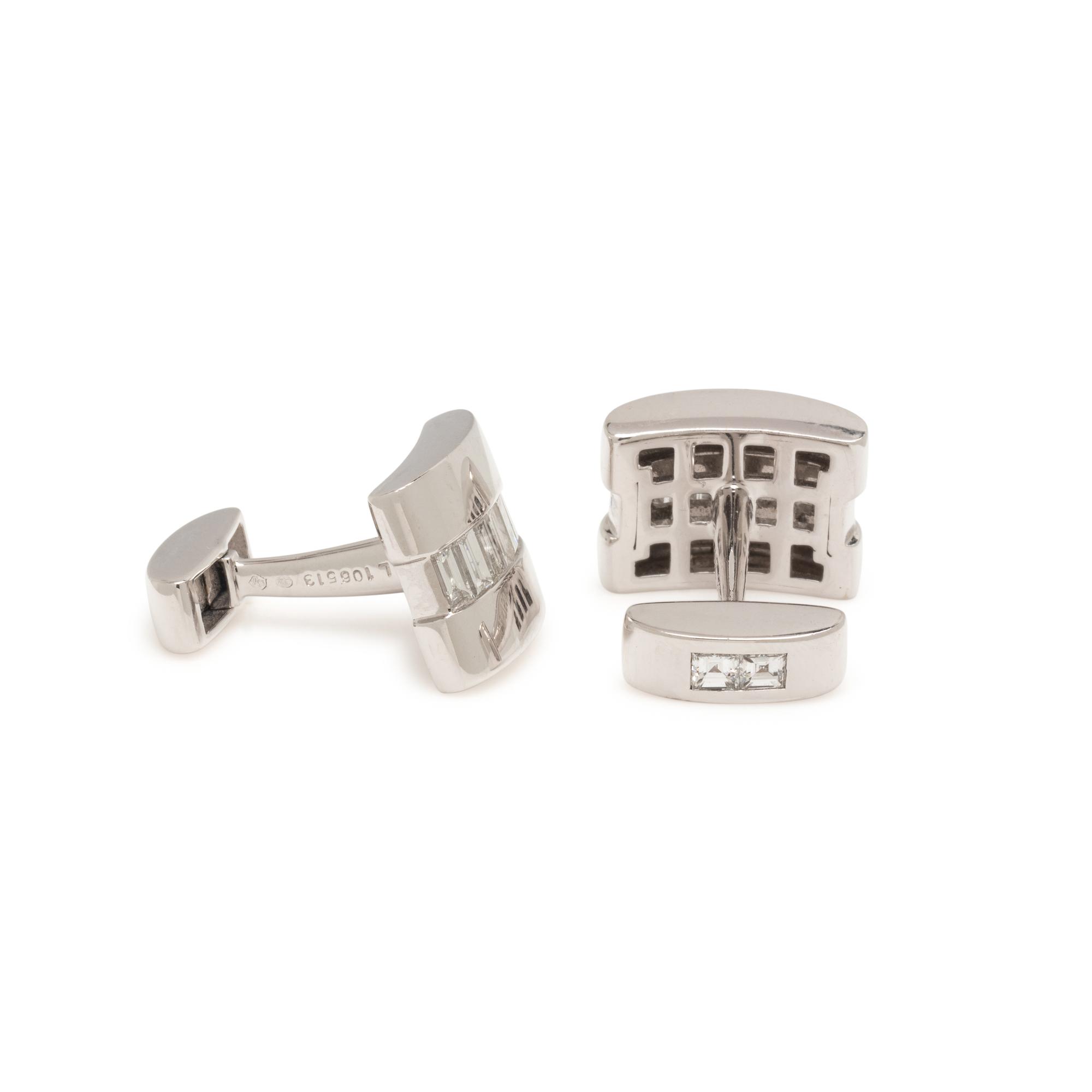 VAN CLEEF & ARPELS, WHITE GOLD AND DIAMOND CUFFLINKS