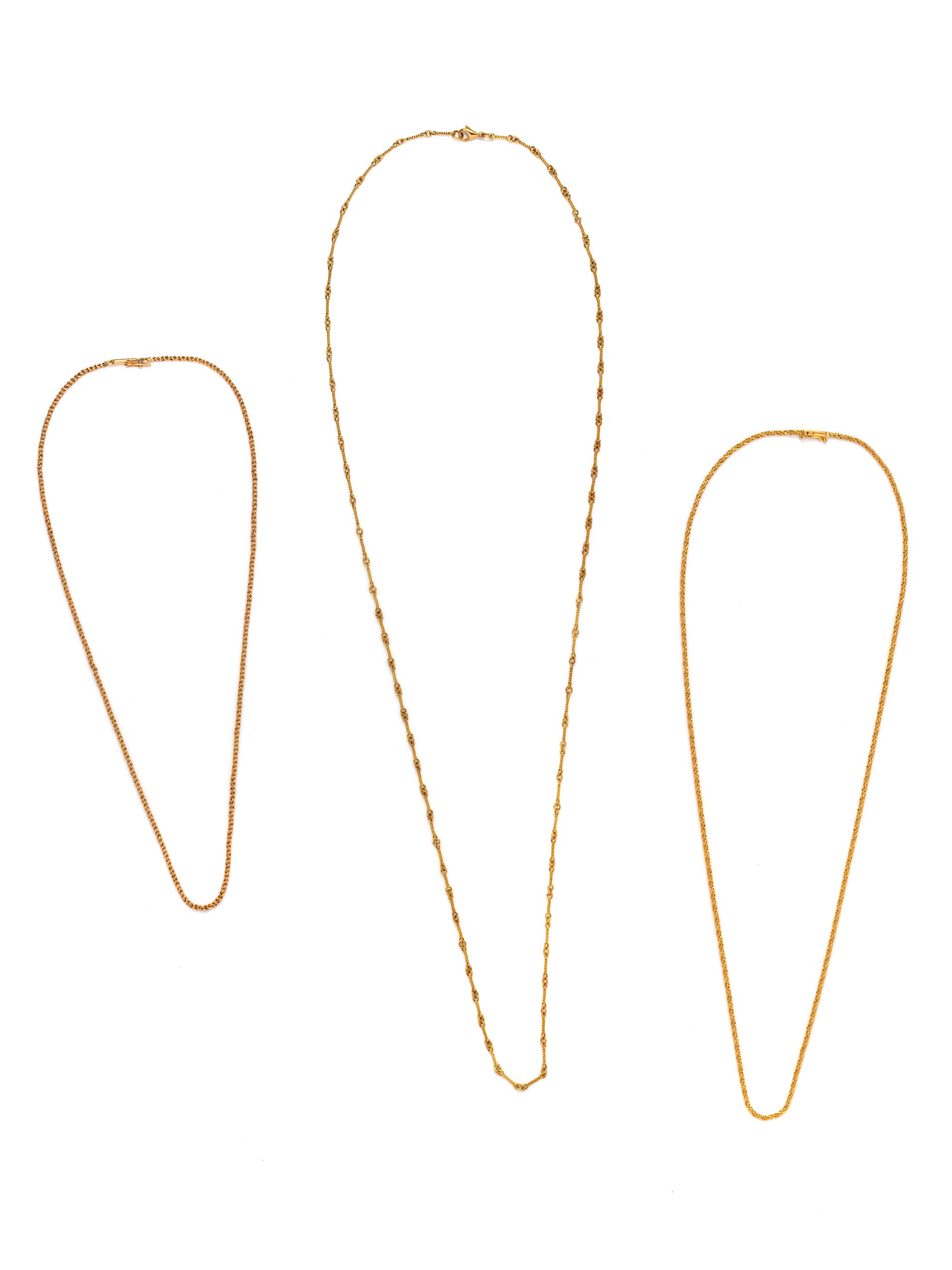 COLLECTION OF YELLOW GOLD NECKLACES