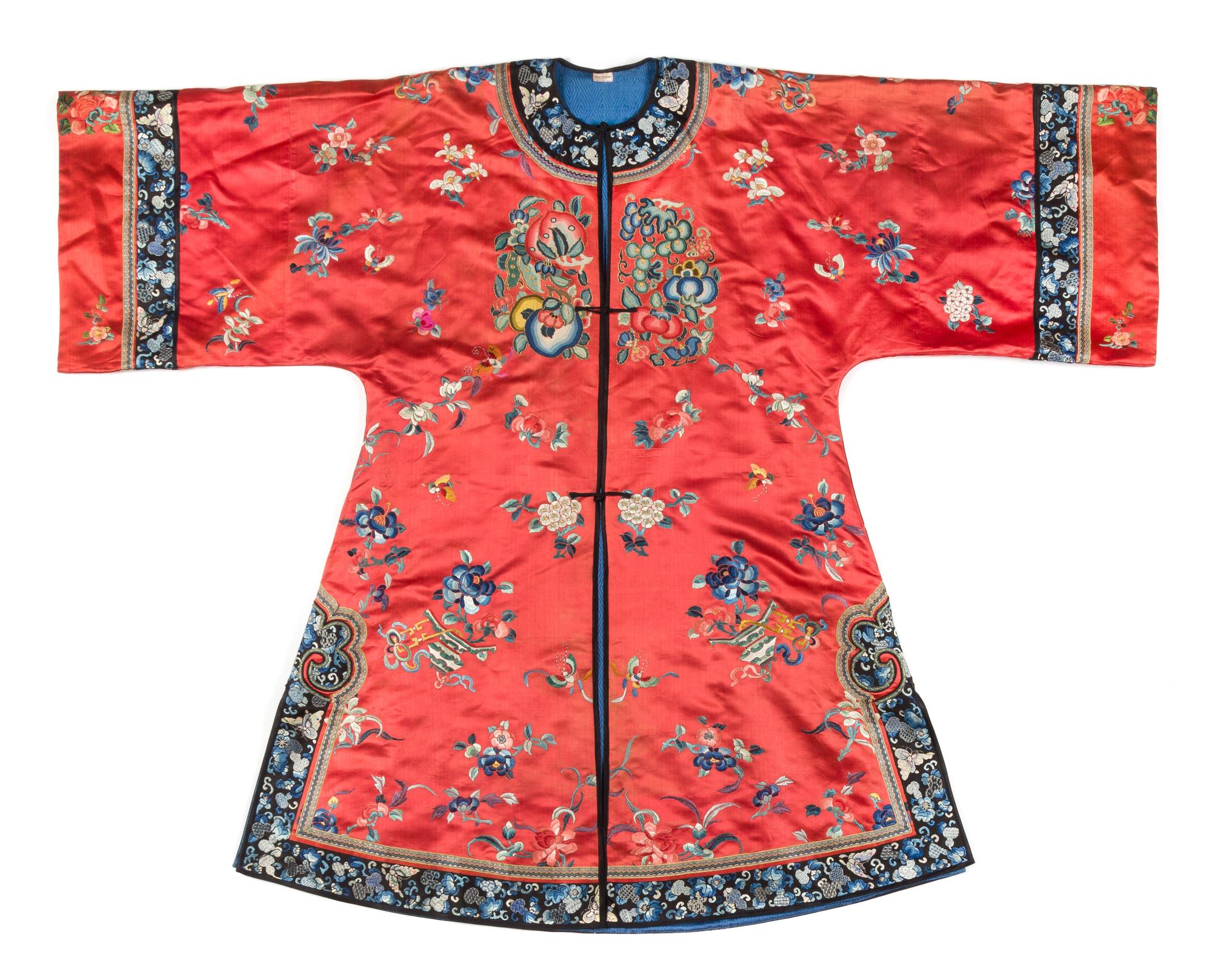 A Chinese Embroidered Silk Lady's Informal Robe — LATE QING DYNASTY