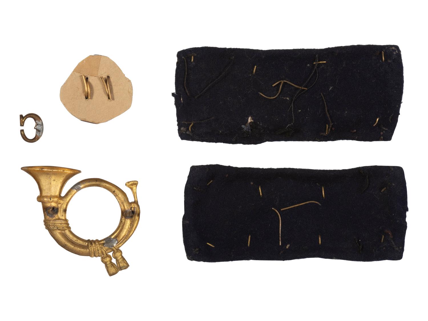 [CIVIL WAR] Colonel's shoulder straps & insignia attrib. to 34th MA Inf., with commemorative display