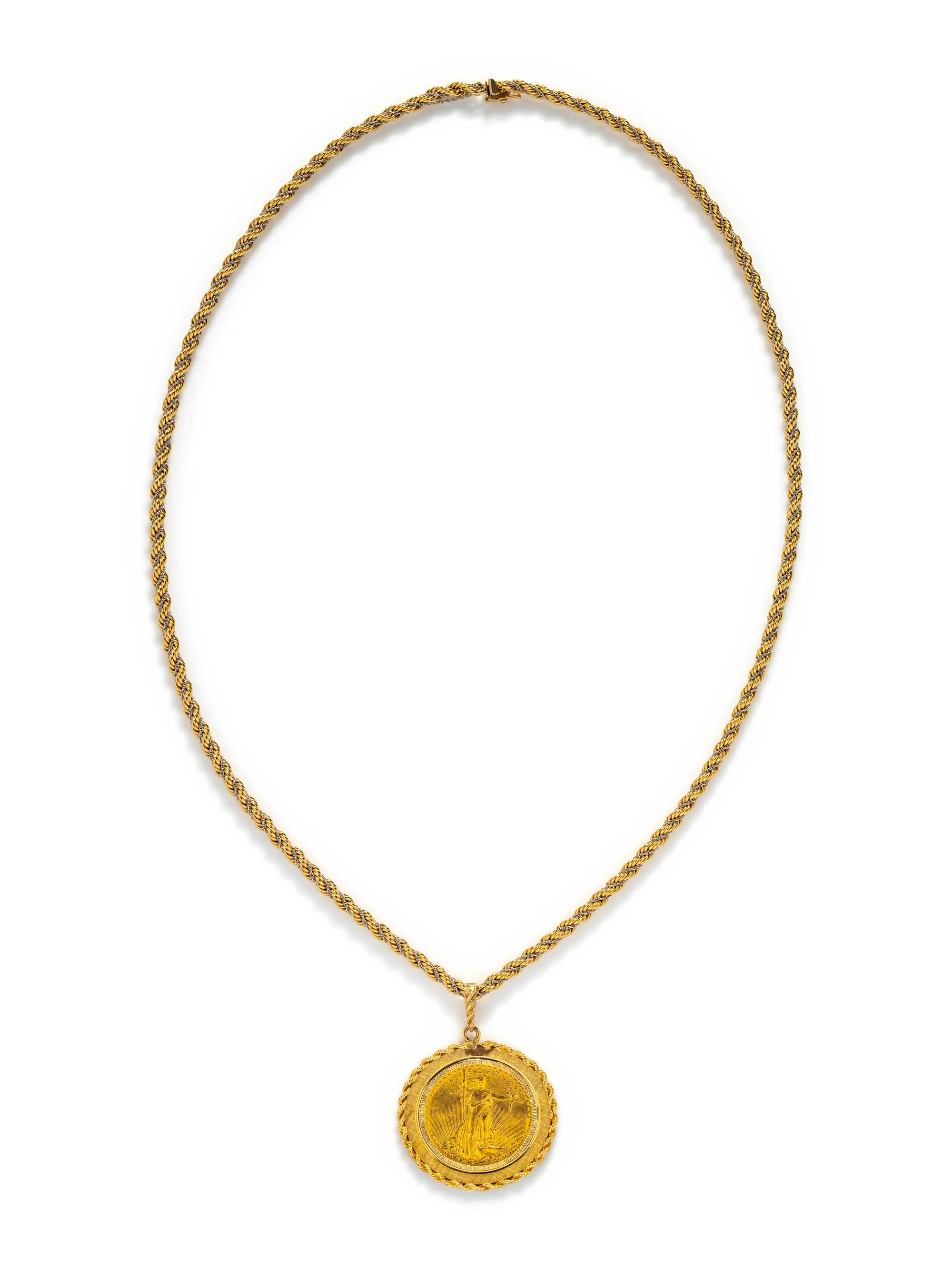 YELLOW GOLD NECKLACE WITH COIN PENDANT