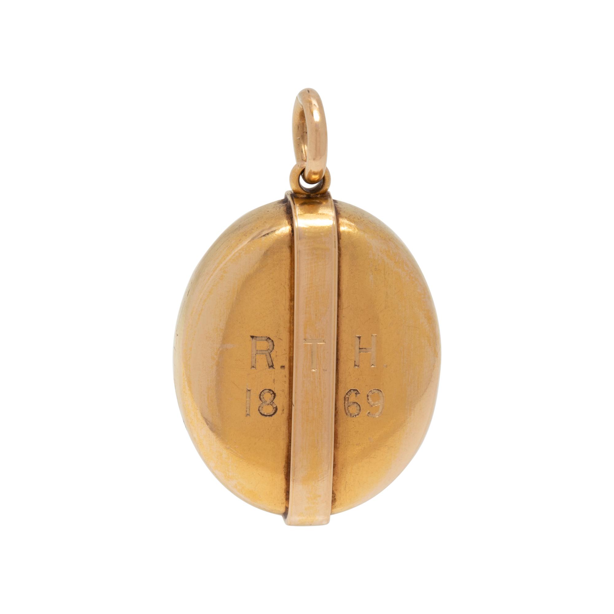 VICTORIAN, YELLOW GOLD LOCKET PENDANT