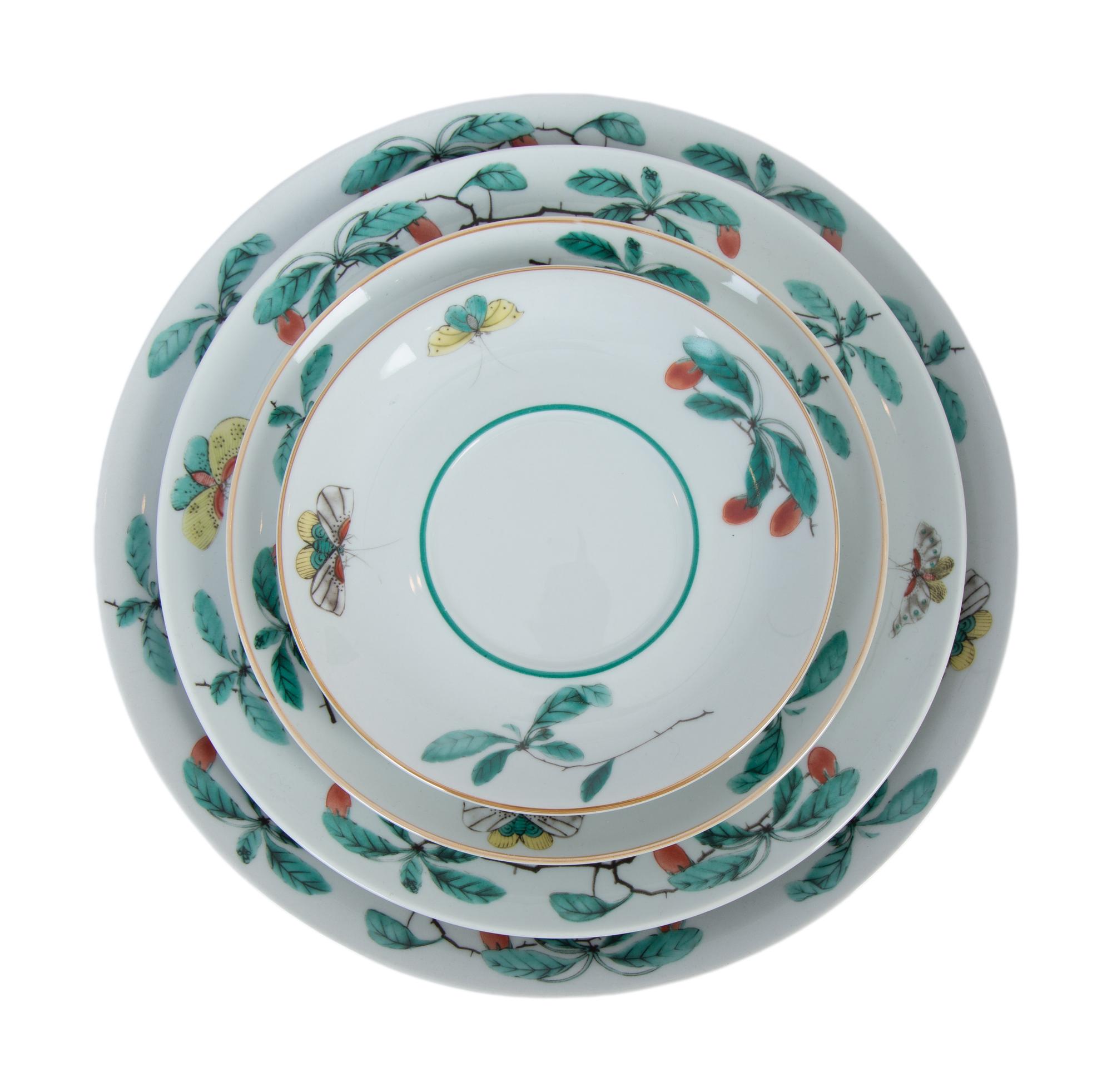 A 62-Piece Mottahedeh Famille Verte Porcelain Part Dinner Service — 20TH/21ST CENTURY