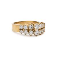 YELLOW GOLD AND DIAMOND RING
