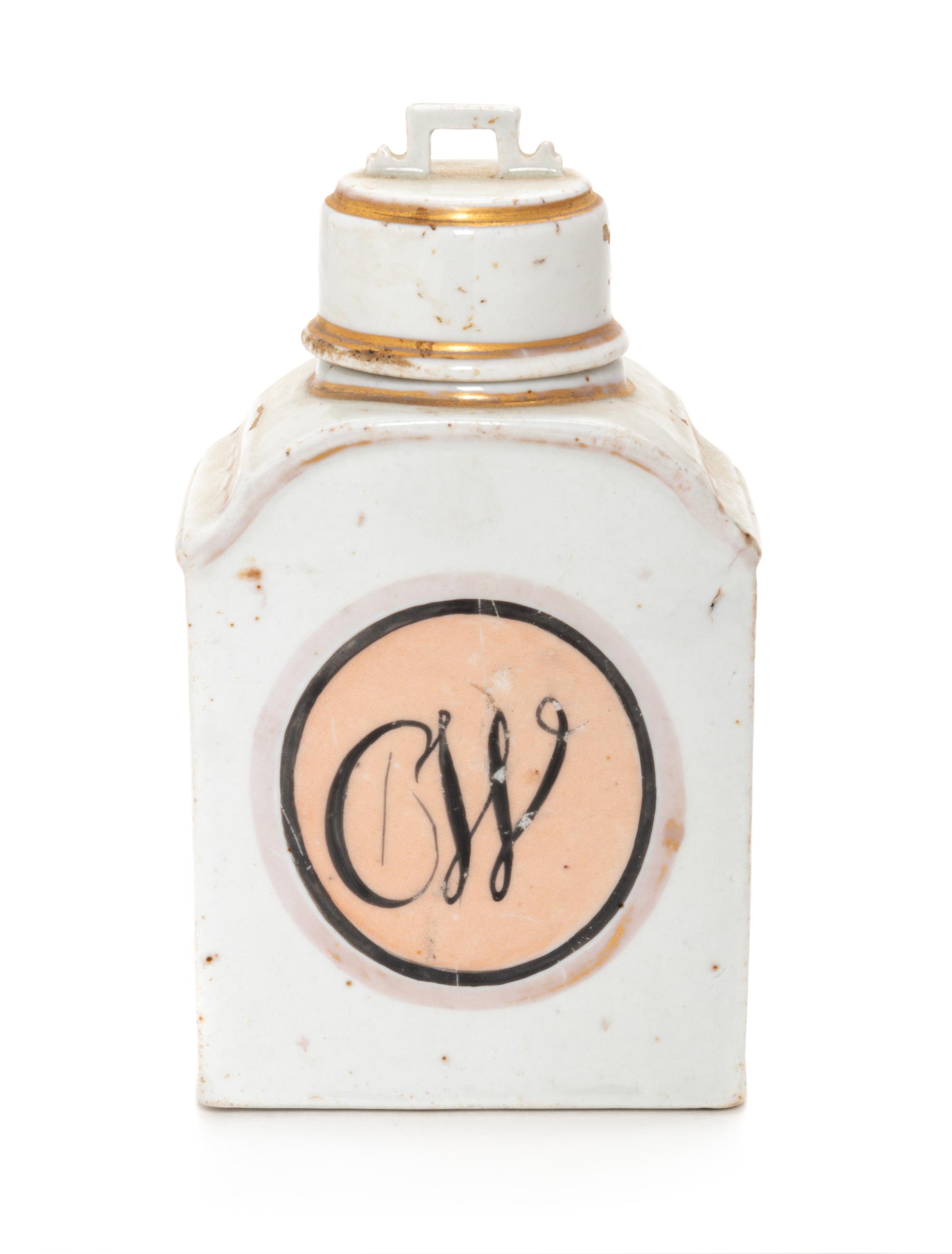 A Chinese Export Porcelain Armorial Tea Caddy