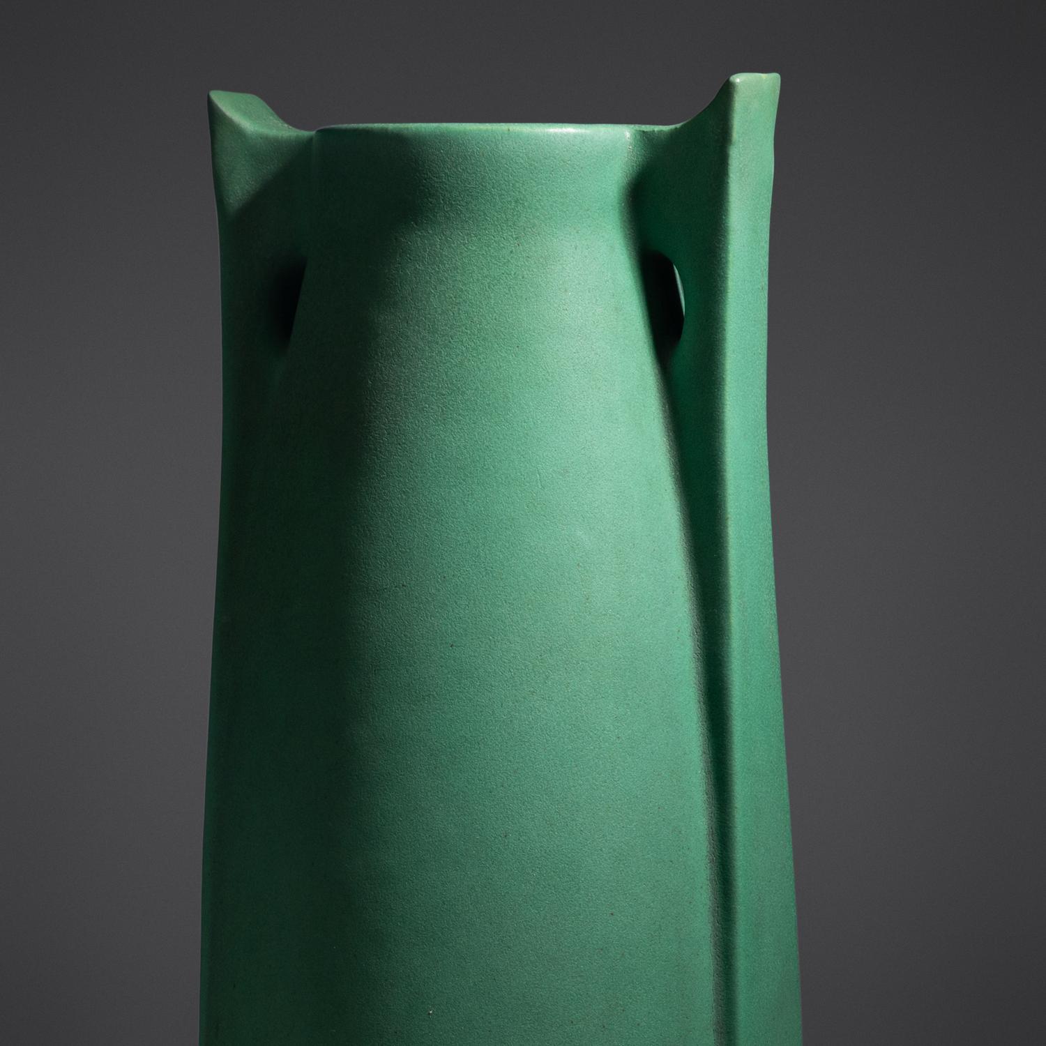 Vase, model 266, c. 1910 Teco, USA