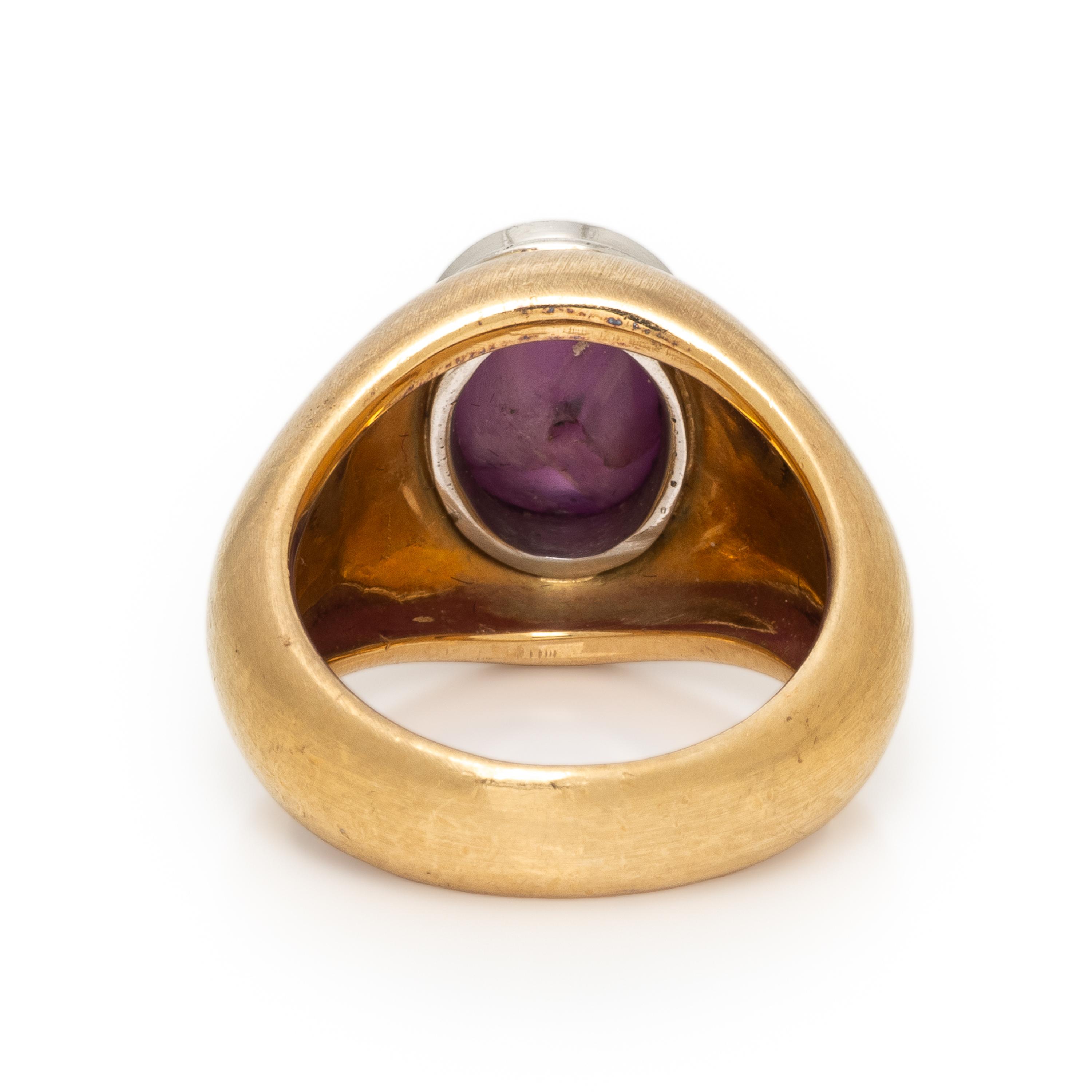 Star Ruby and Yellow Gold Ring
