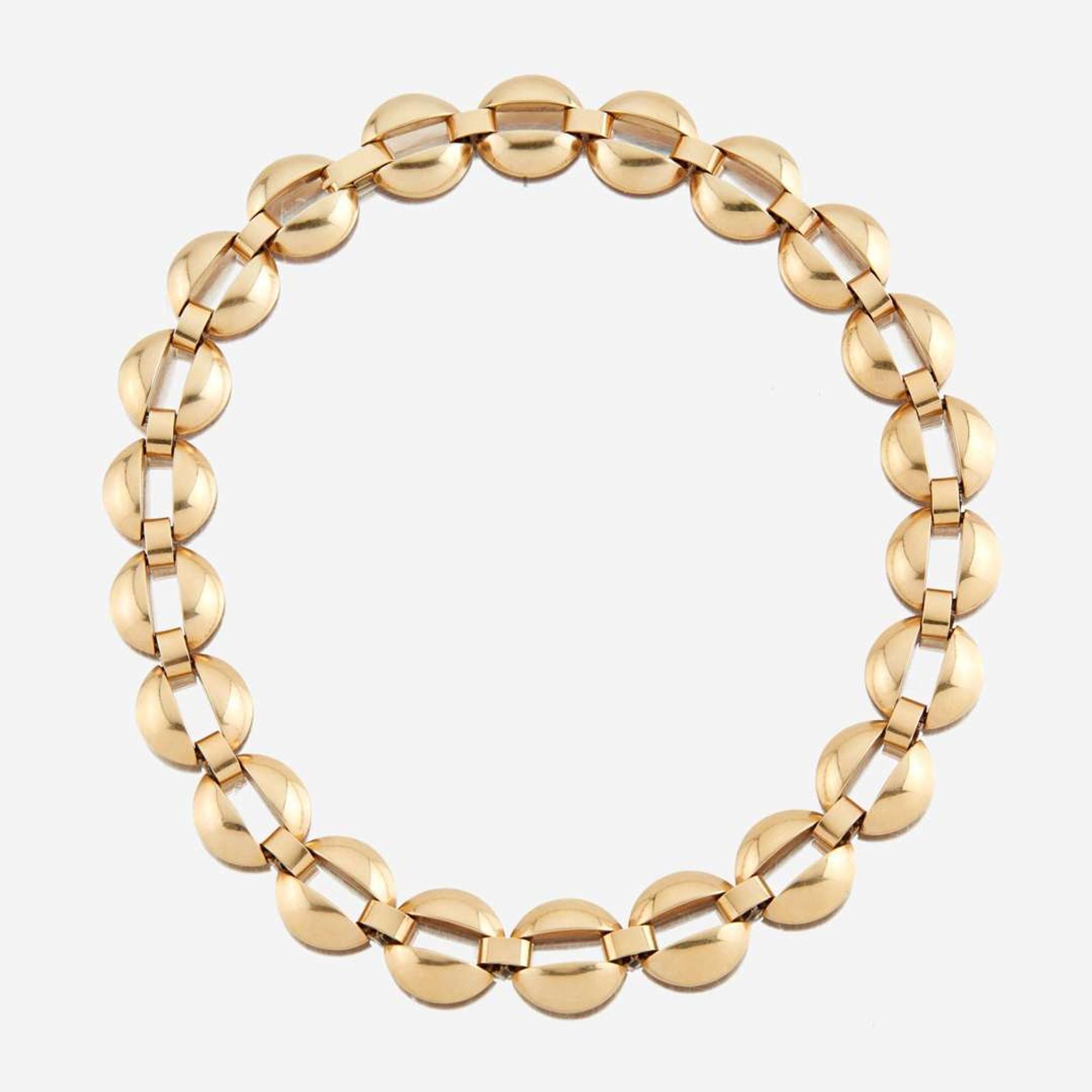 A gold necklace