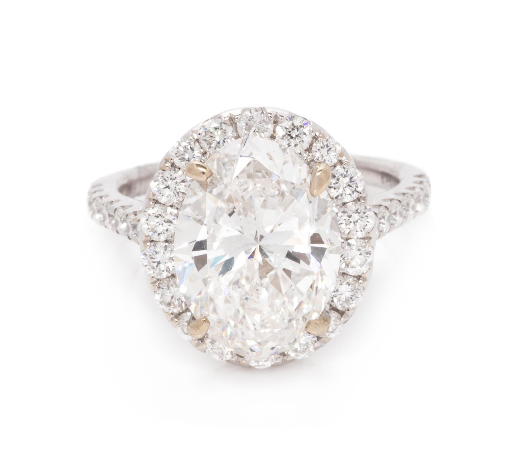 An 18 Karat White Gold and Diamond Ring, 3.85 dwts.