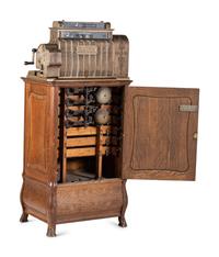 A National Cash Register , Floor Model 542-4F