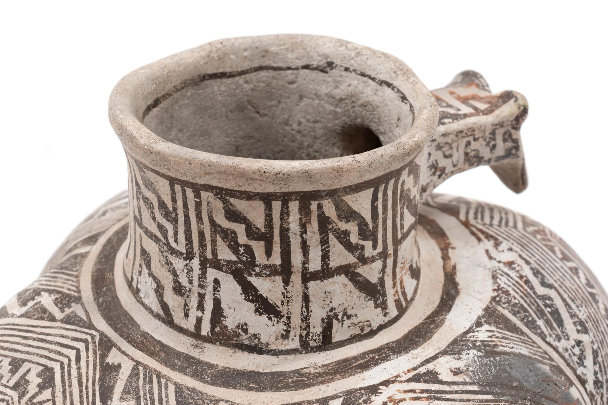 Tularosa Black-on-White Lobed Pottery Jar, with Dog Effigy