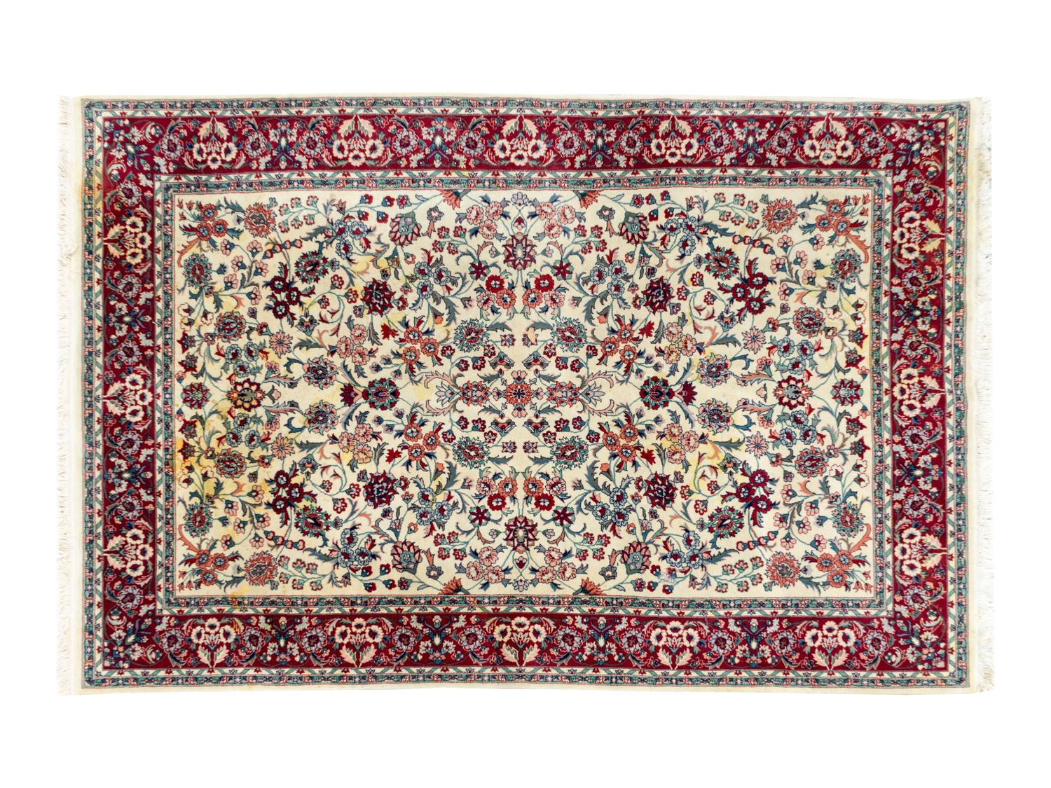 A Kashan Design Wool Rug — 20TH CENTURY
