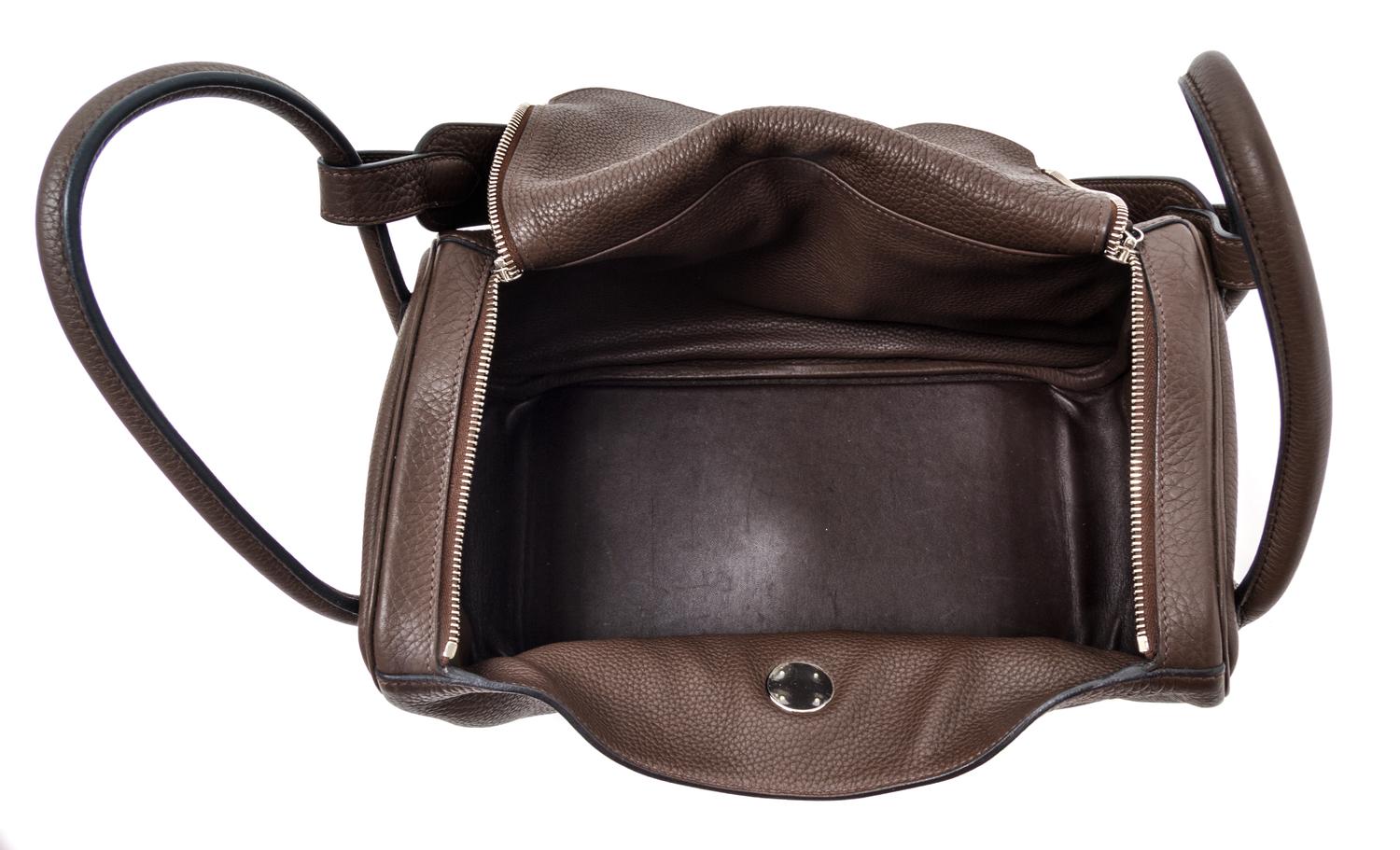 An Hermes Cafe Taurillon Clemence Lindy 34 Handbag, 13.5" x 8" x 7".