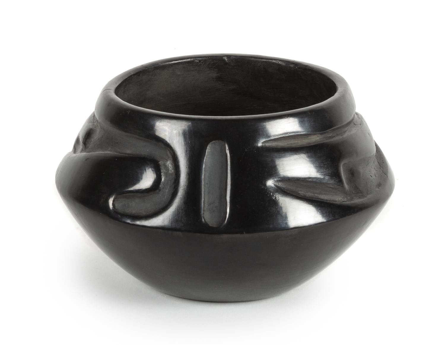 Juanita Wo-peen Gonzales Height 3 1/2 x 6 inches — (San Ildefonso, 1909-1988)