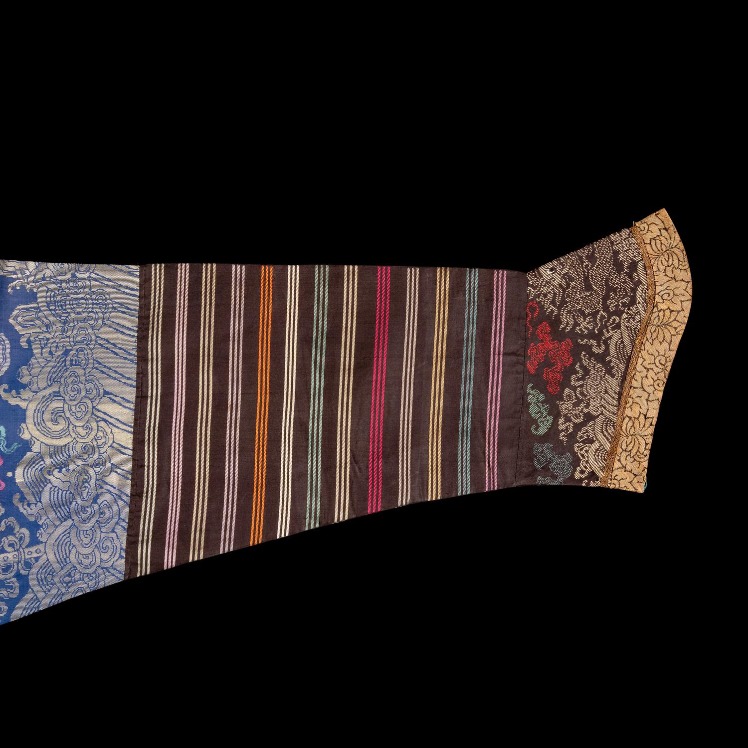 A Chinese Blue Gauze Formal Dragon Robe, Jifu, Late 19th-Mid 20th Century 晚清-民國 藍納紗吉服龍袍