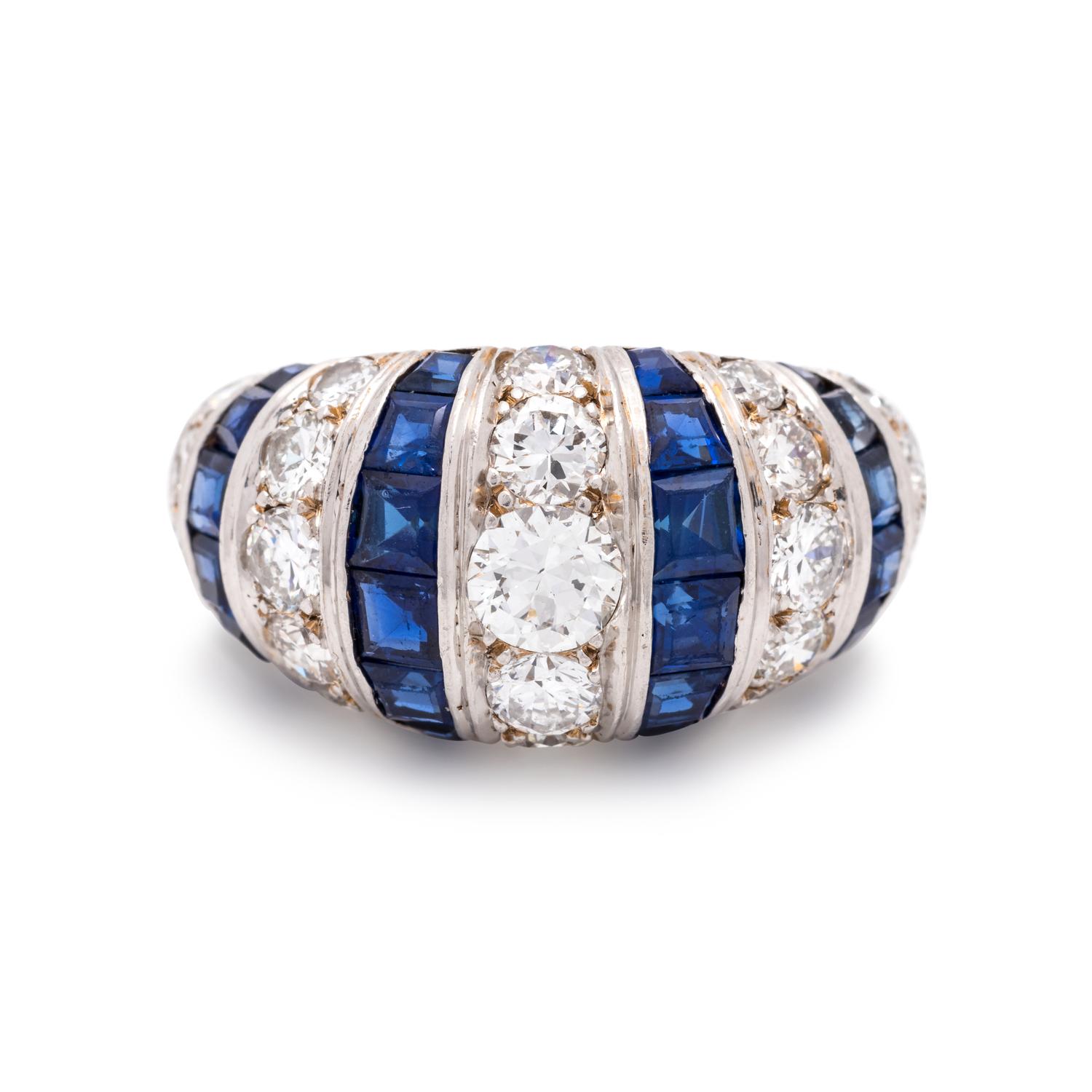 SAPPHIRE AND DIAMOND RING