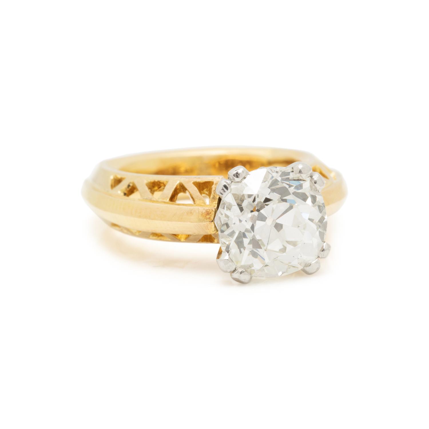 DIAMOND RING