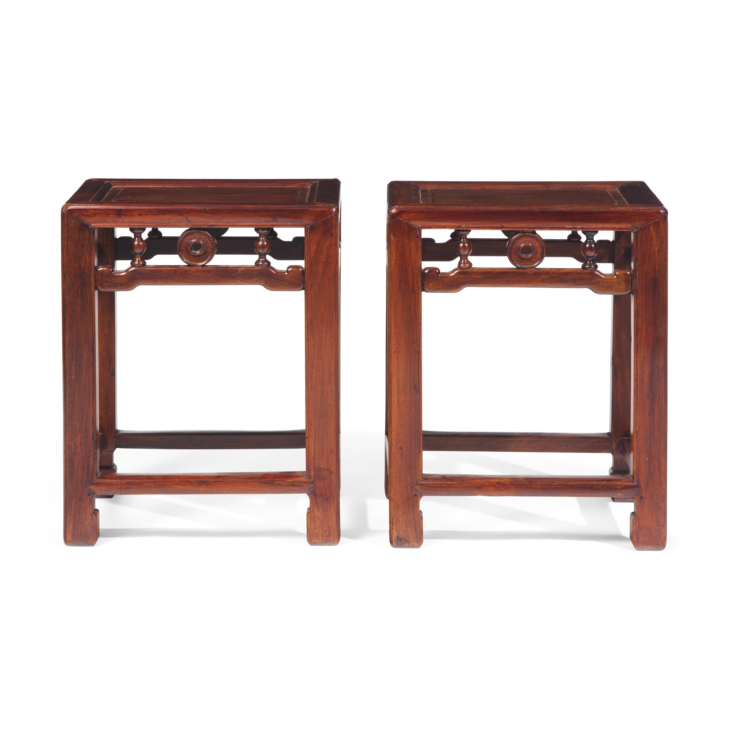 A Pair of Chinese Huanghuali Corner Leg Stools, Fangdeng, Late Qing Dynasty 清晚期 黃花梨方凳一對