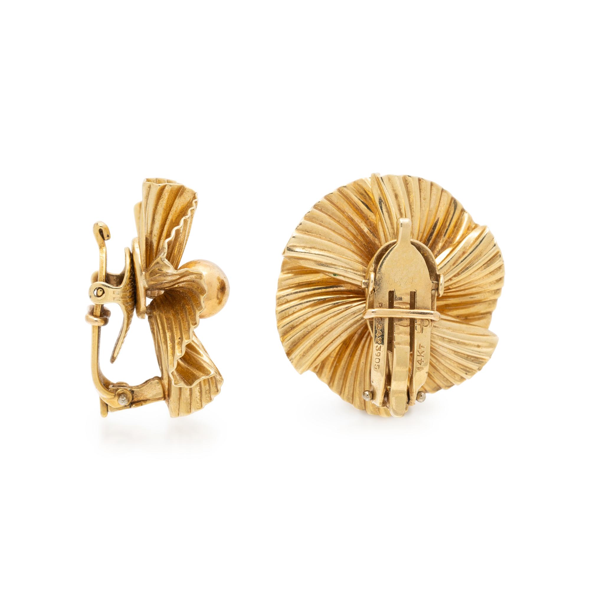 YELLOW GOLD EARRINGS