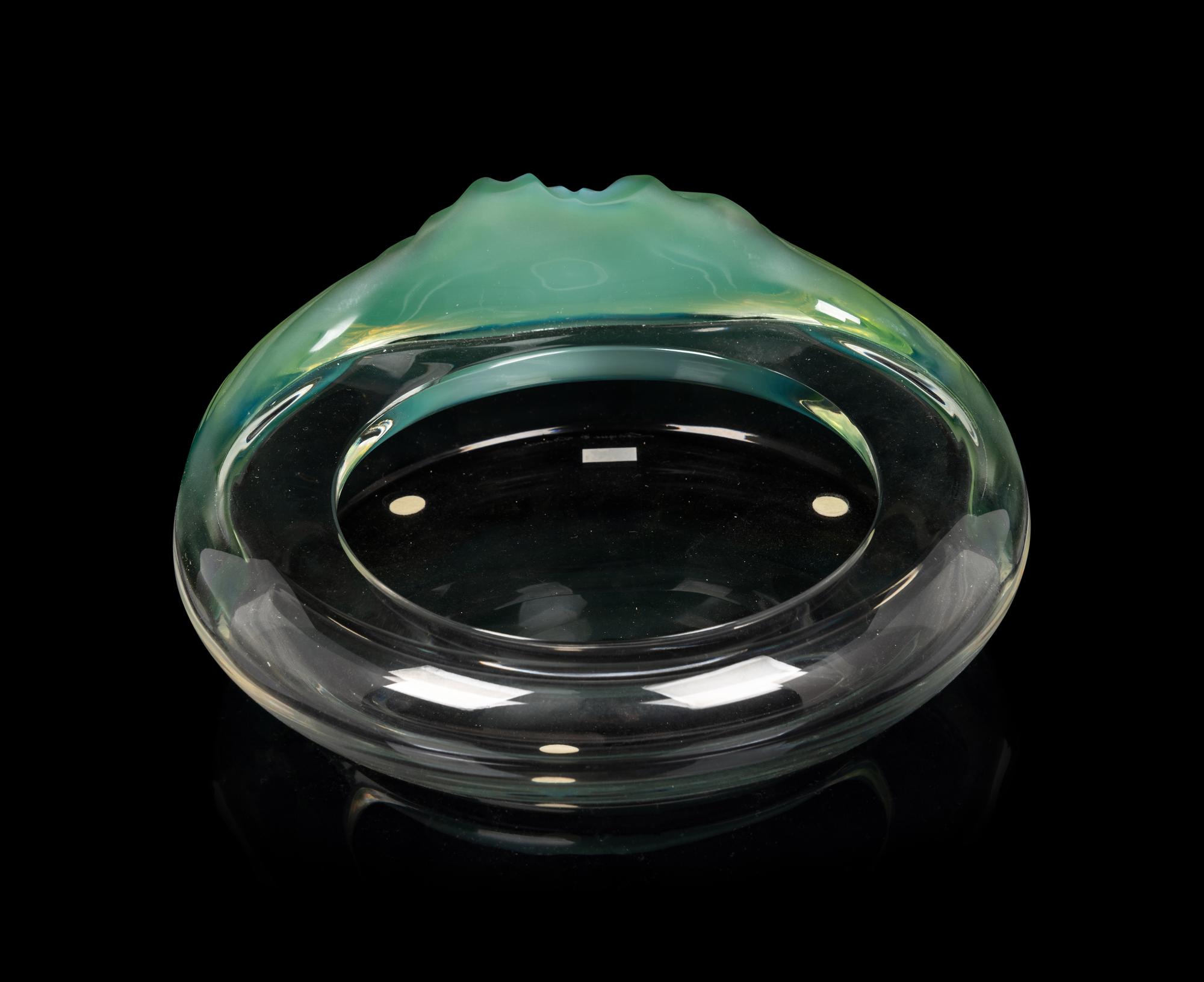 A Lalique Yeso Antinea Bowl