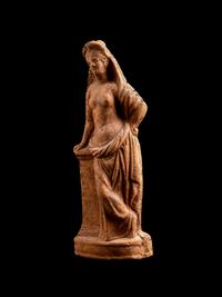 A Late Hellenistic Terracotta Aphrodite