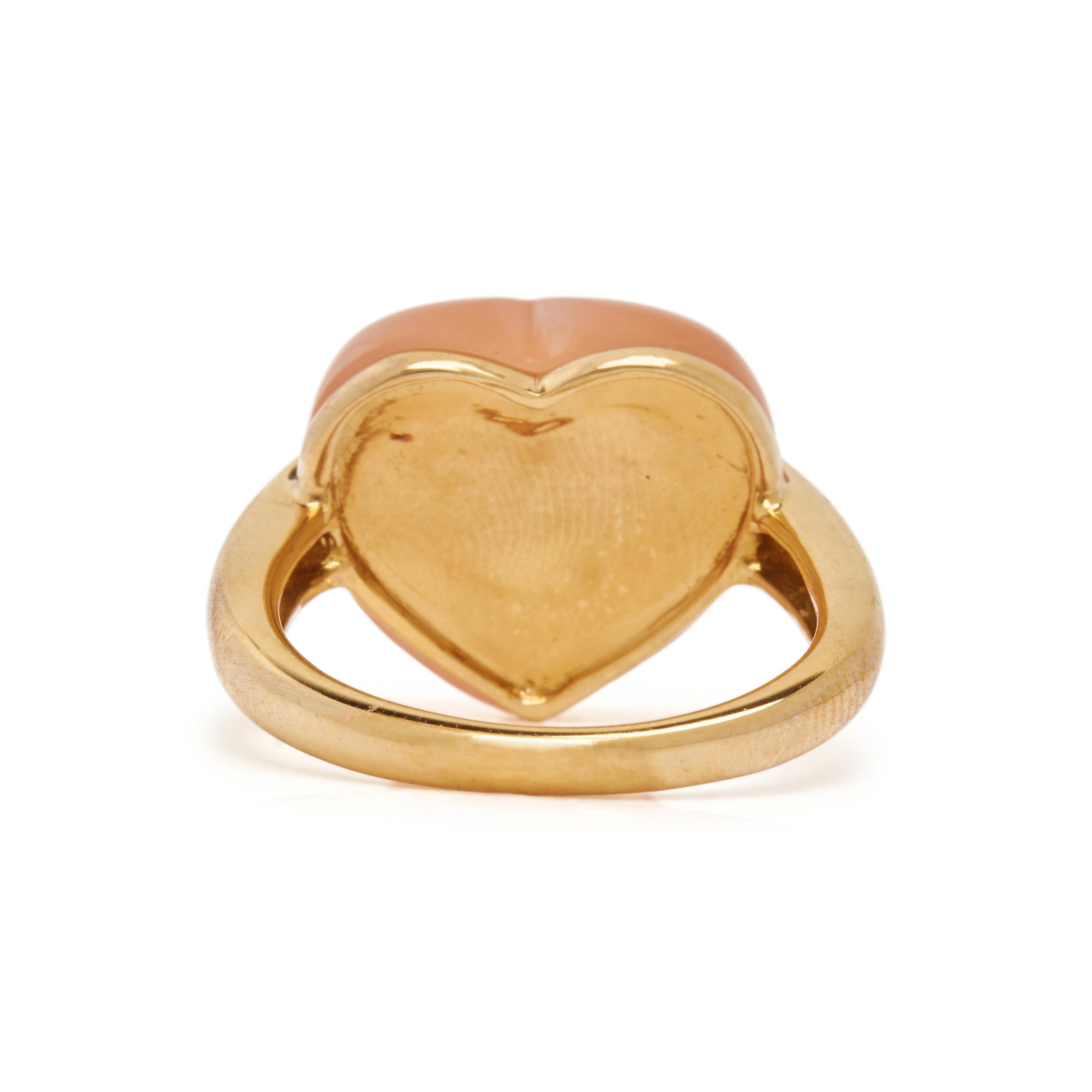 YELLOW GOLD AND MOONSTONE RING