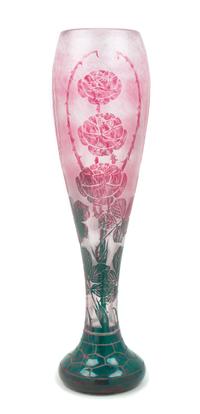 Schneider Glassworks, France, FIRST HALF 20TH CENTURY, a cameo glass vase