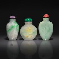 Three Chinese Jadeite Snuff Bottles, 19th Century — 清晚期 翡翠鼻烟壺三支