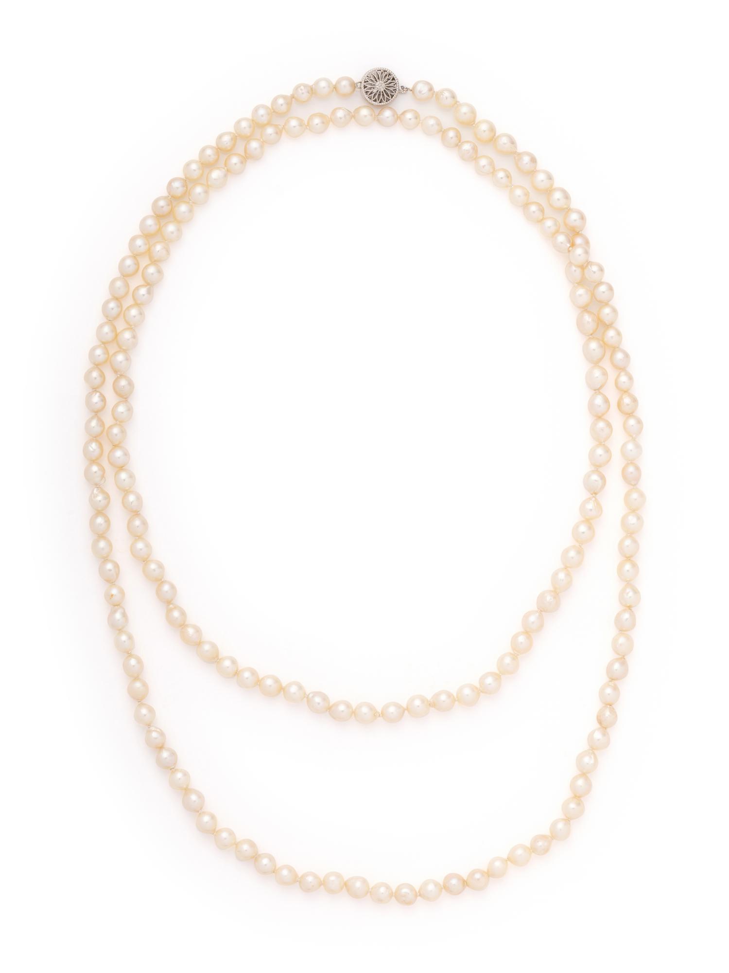 CULTURED PEARL NECKLACE
