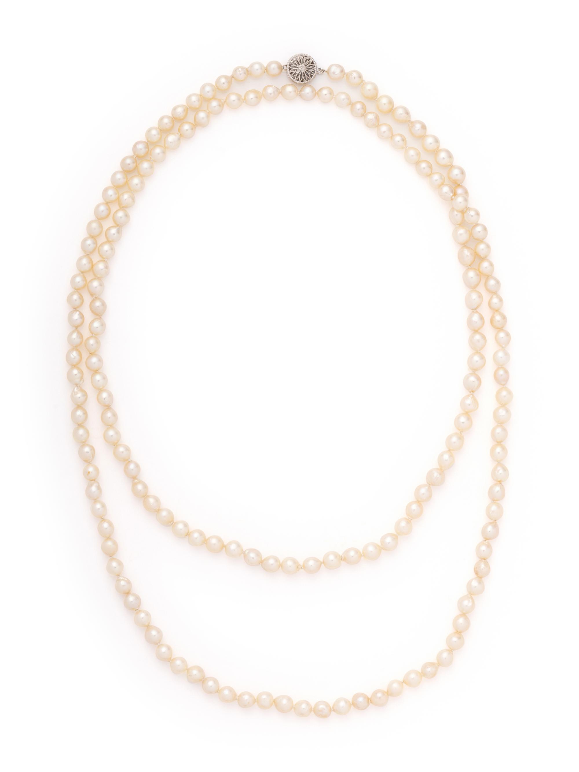 CULTURED PEARL NECKLACE