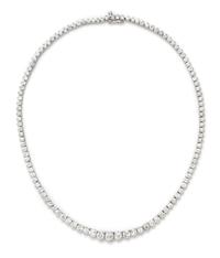 An 18 Karat White Gold and Diamond Riviera Necklace, 21.85 dwts.